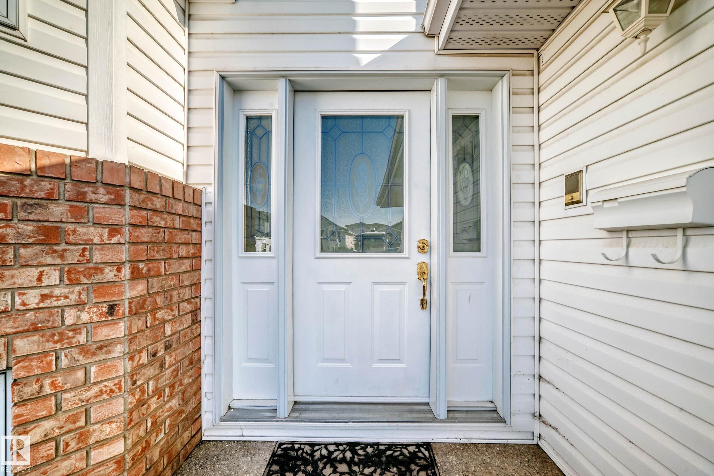 Photo 3 at 16135 56 Street NW, Hollick-Kenyon, Edmonton