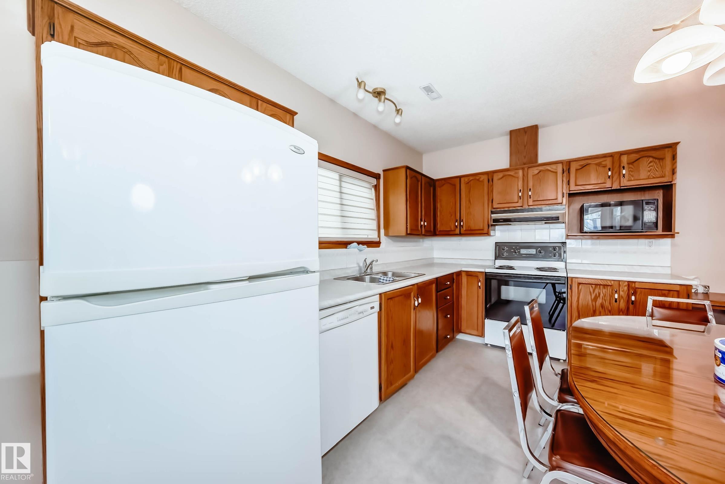 Photo 48 at 16135 56 Street NW, Hollick-Kenyon, Edmonton