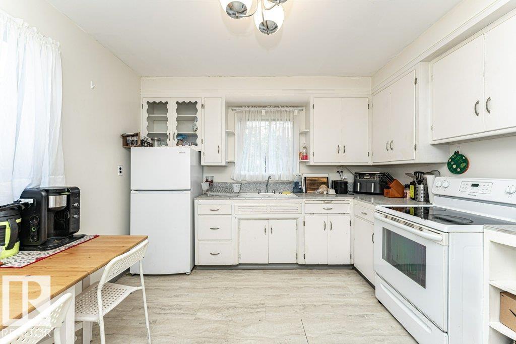 Photo 13 at 10012 96a Avenue, Sherridon Heights, Fort Saskatchewan