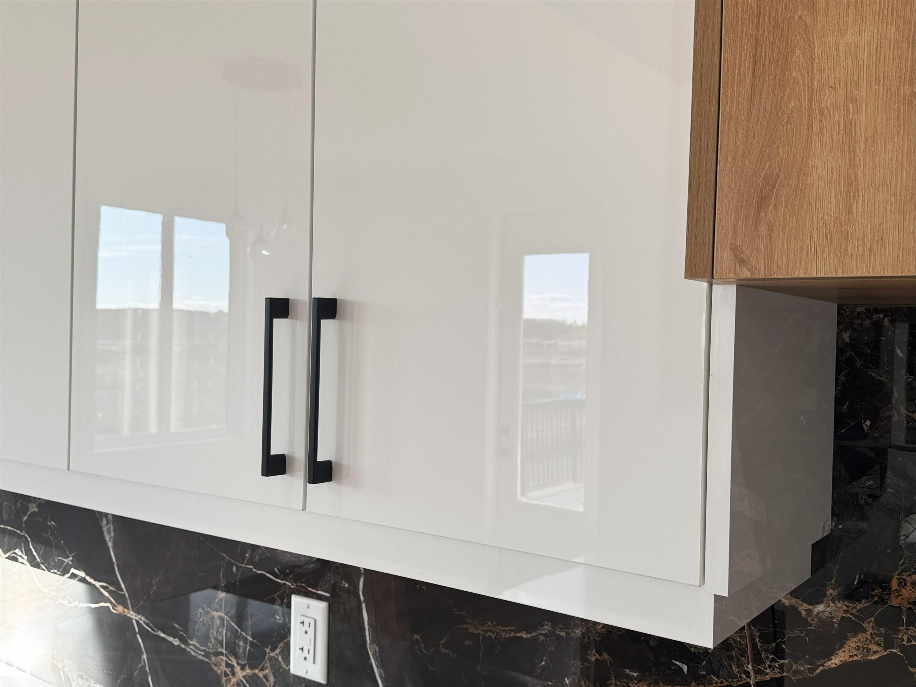Photo 17 at 144 Edgewater Cir, Southfork, Leduc