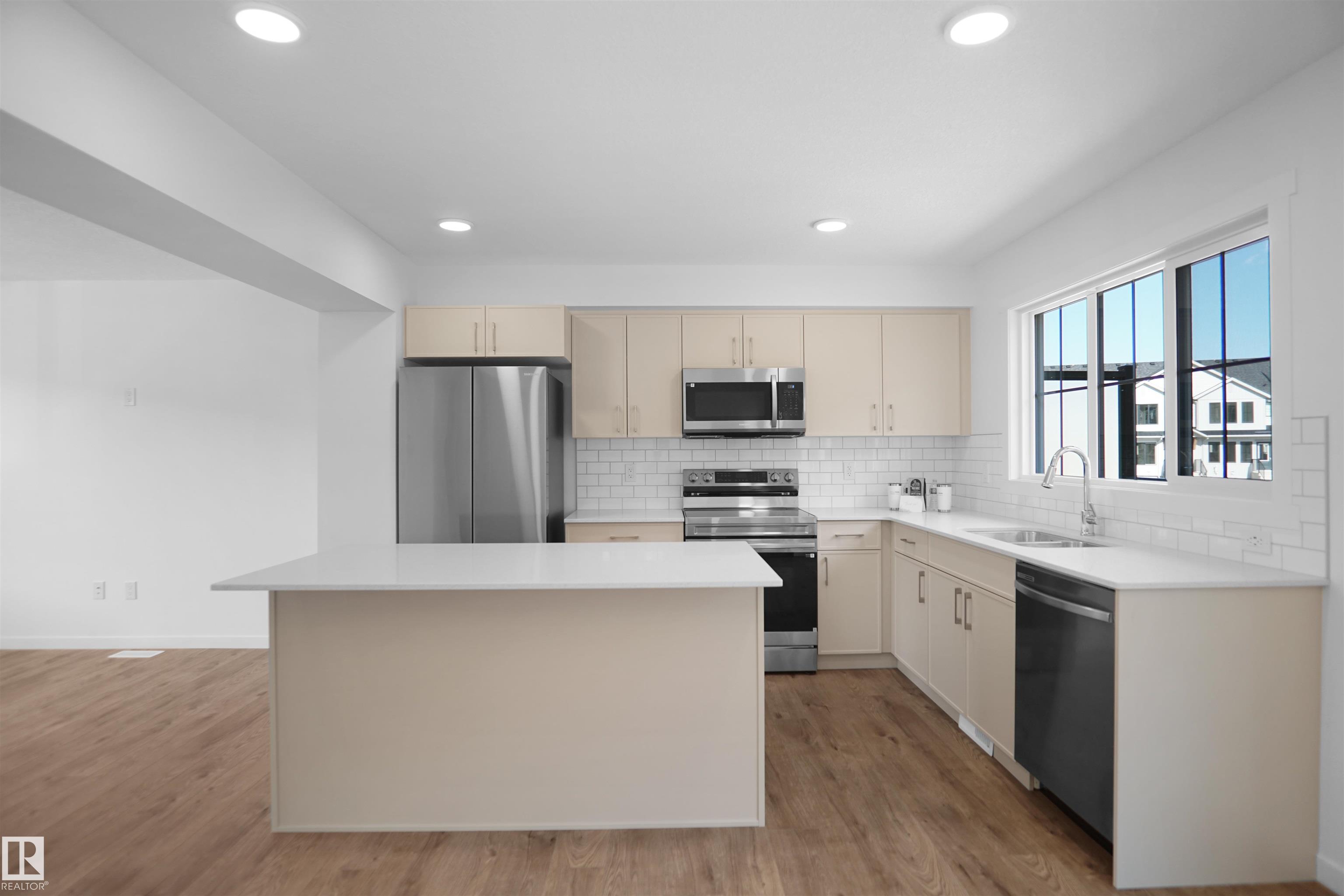 Photo 10 at 59 - 525 Secord Boulevard NW, Secord, Edmonton