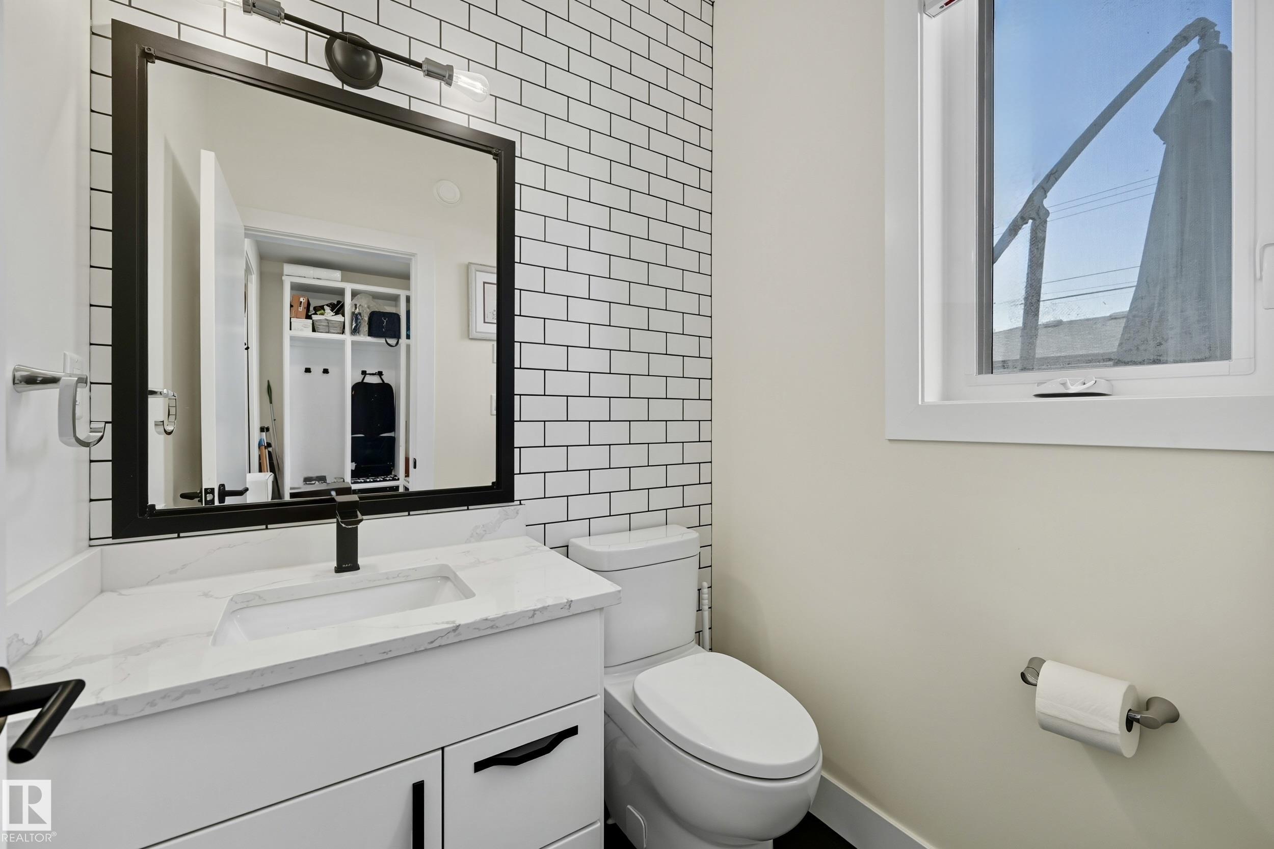 Photo 19 at 8806 85 Avenue NW, Bonnie Doon, Edmonton