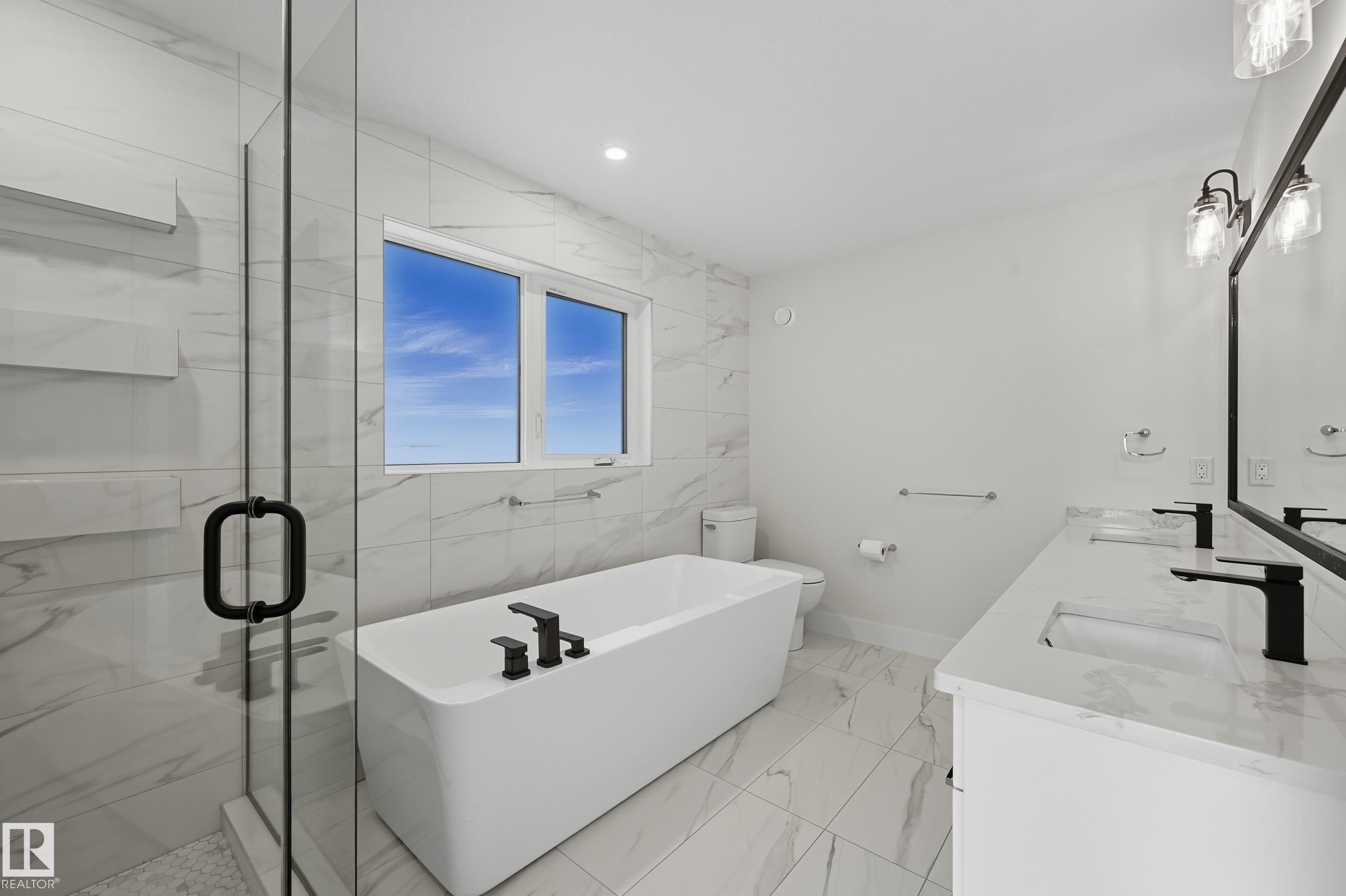 Photo 33 at 8806 85 Avenue NW, Bonnie Doon, Edmonton