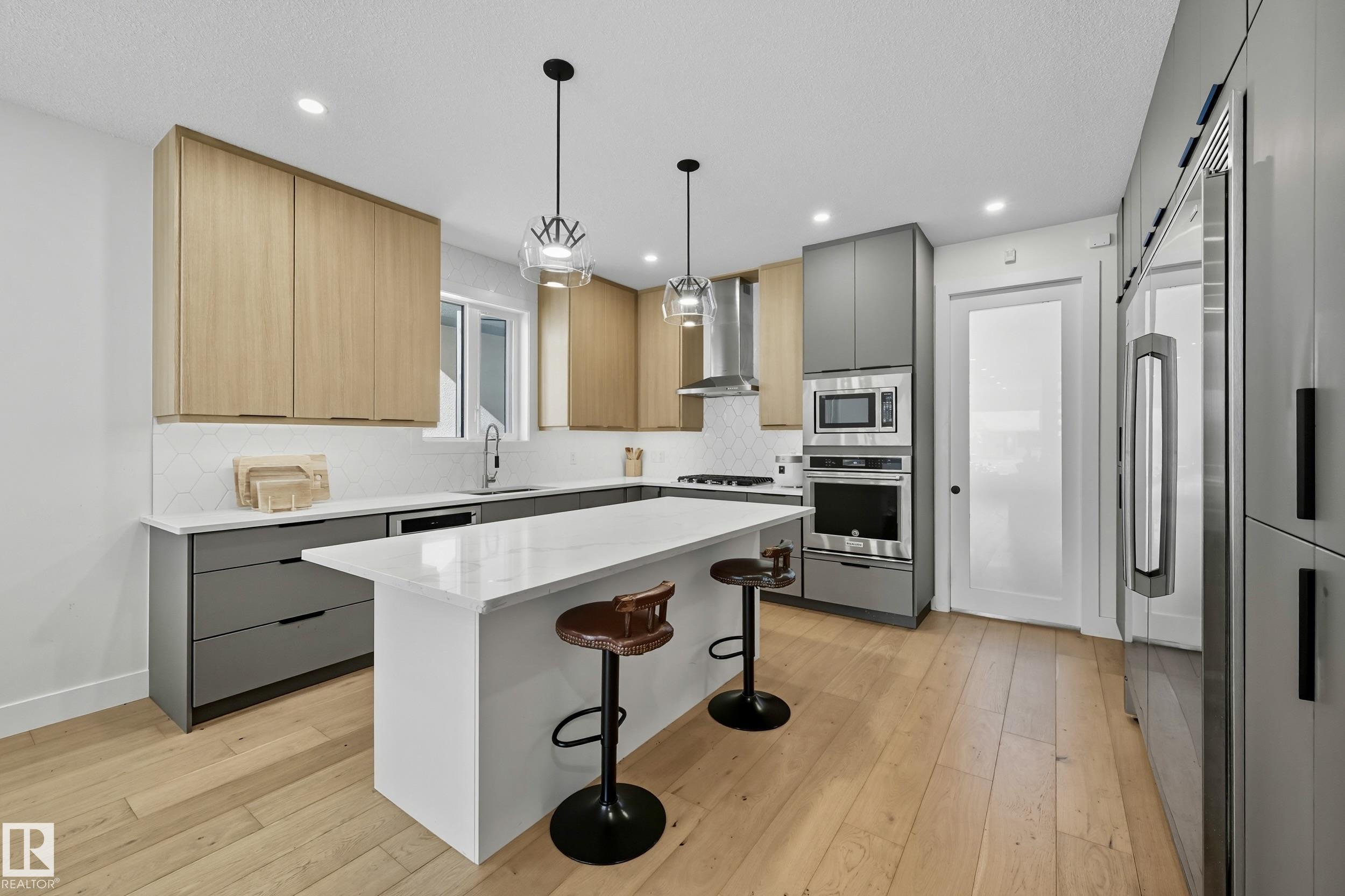 Photo 7 at 8806 85 Avenue NW, Bonnie Doon, Edmonton