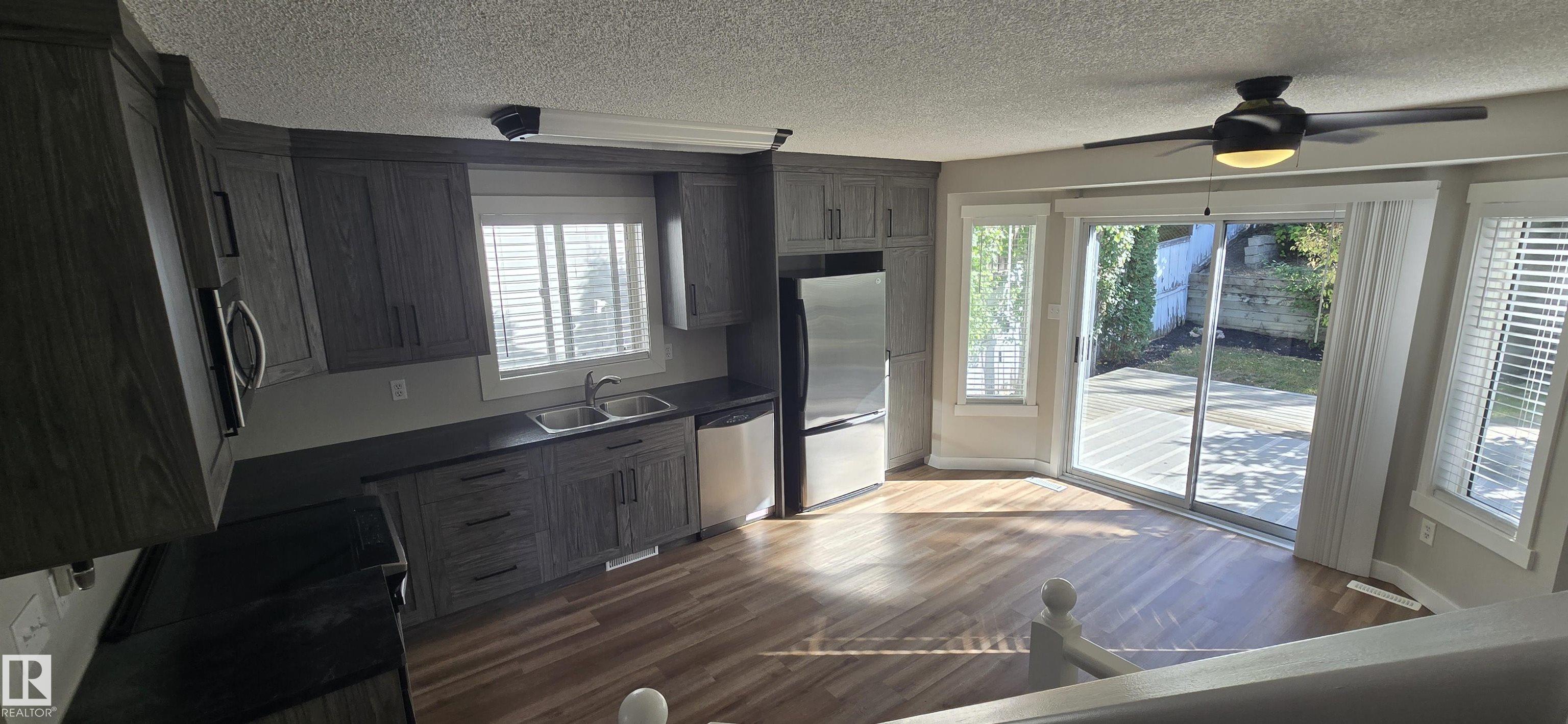 Photo 2 at 42 Blueberry Crescent, Clarkdale Meadows, Sherwood Park
