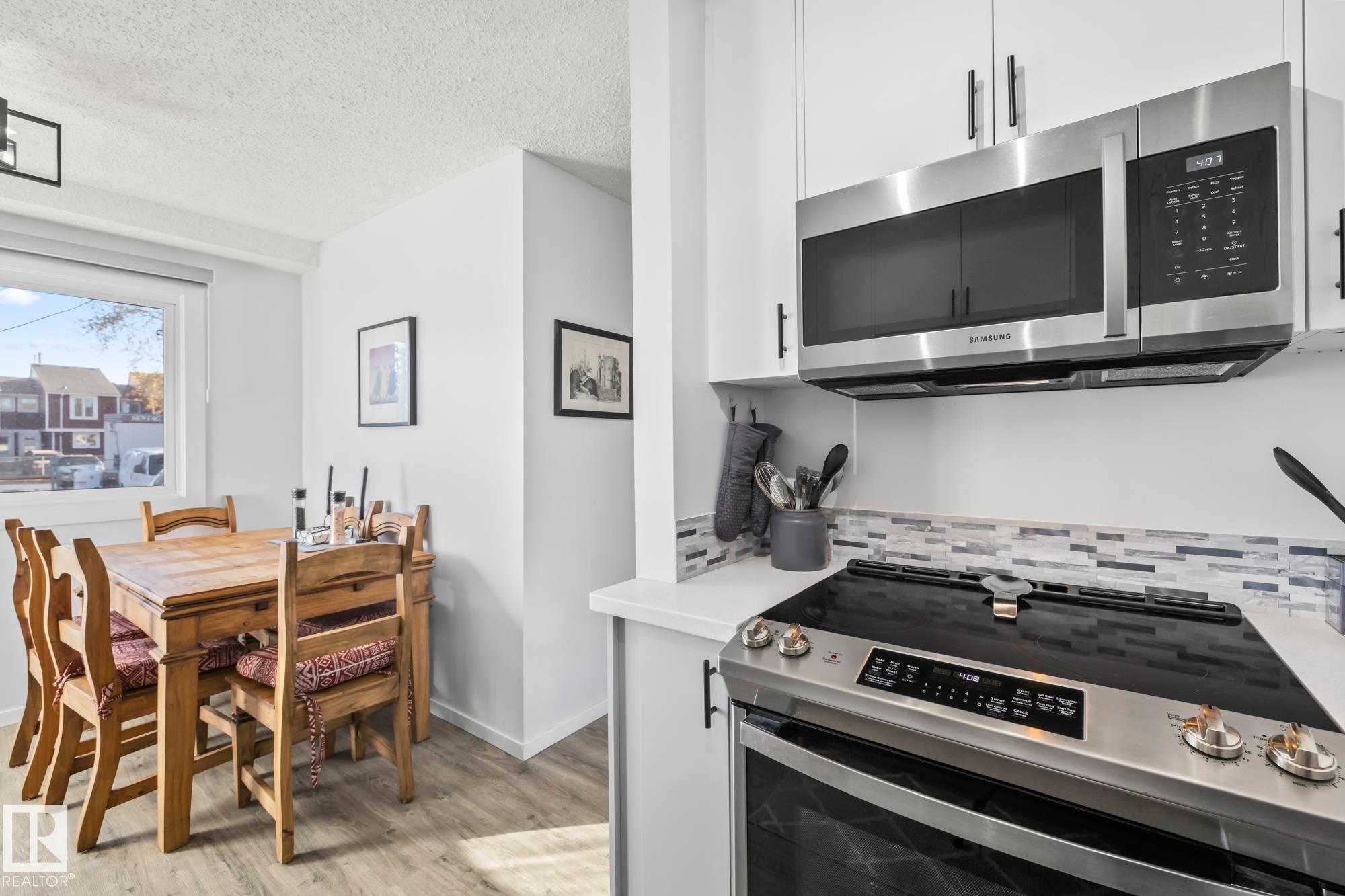 Photo 5 at 40 - 4707 126 Avenue NW, Homesteader, Edmonton