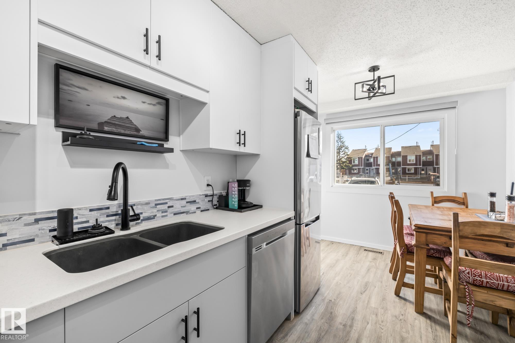 Photo 6 at 40 - 4707 126 Avenue NW, Homesteader, Edmonton