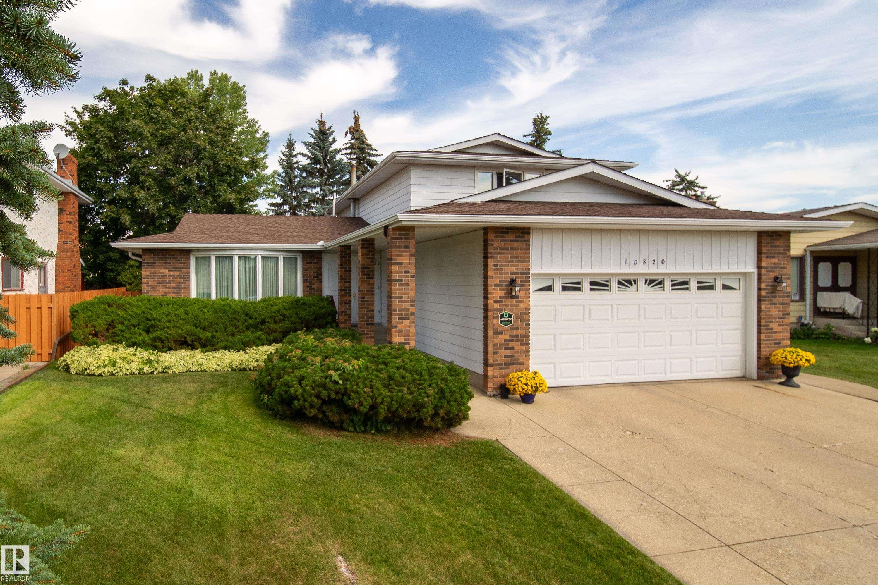 10820 42a Avenue NW, Rideau Park, Edmonton photo number 2