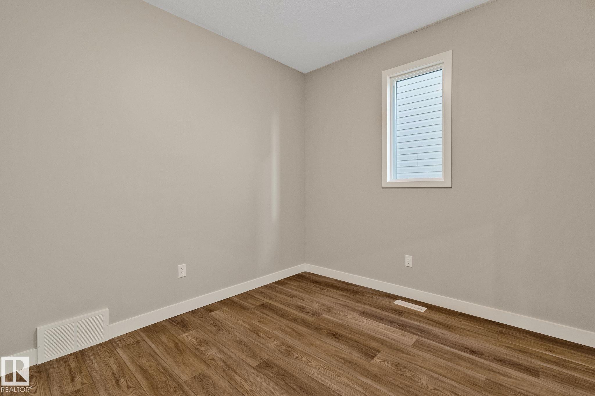Photo 11 at 41 Savoy Cr, Summerwood, Sherwood Park