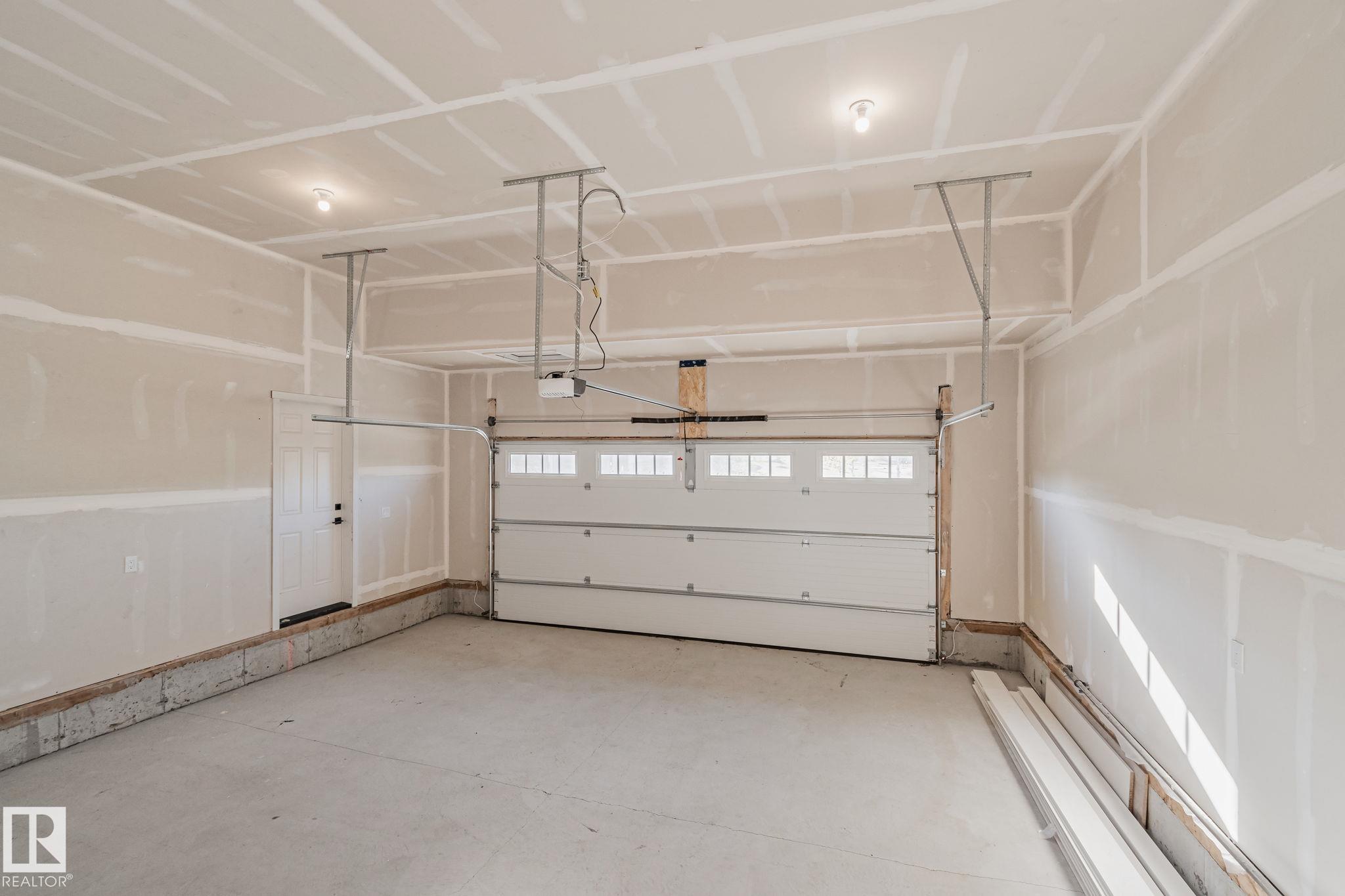 Photo 9 at 41 Savoy Cr, Summerwood, Sherwood Park