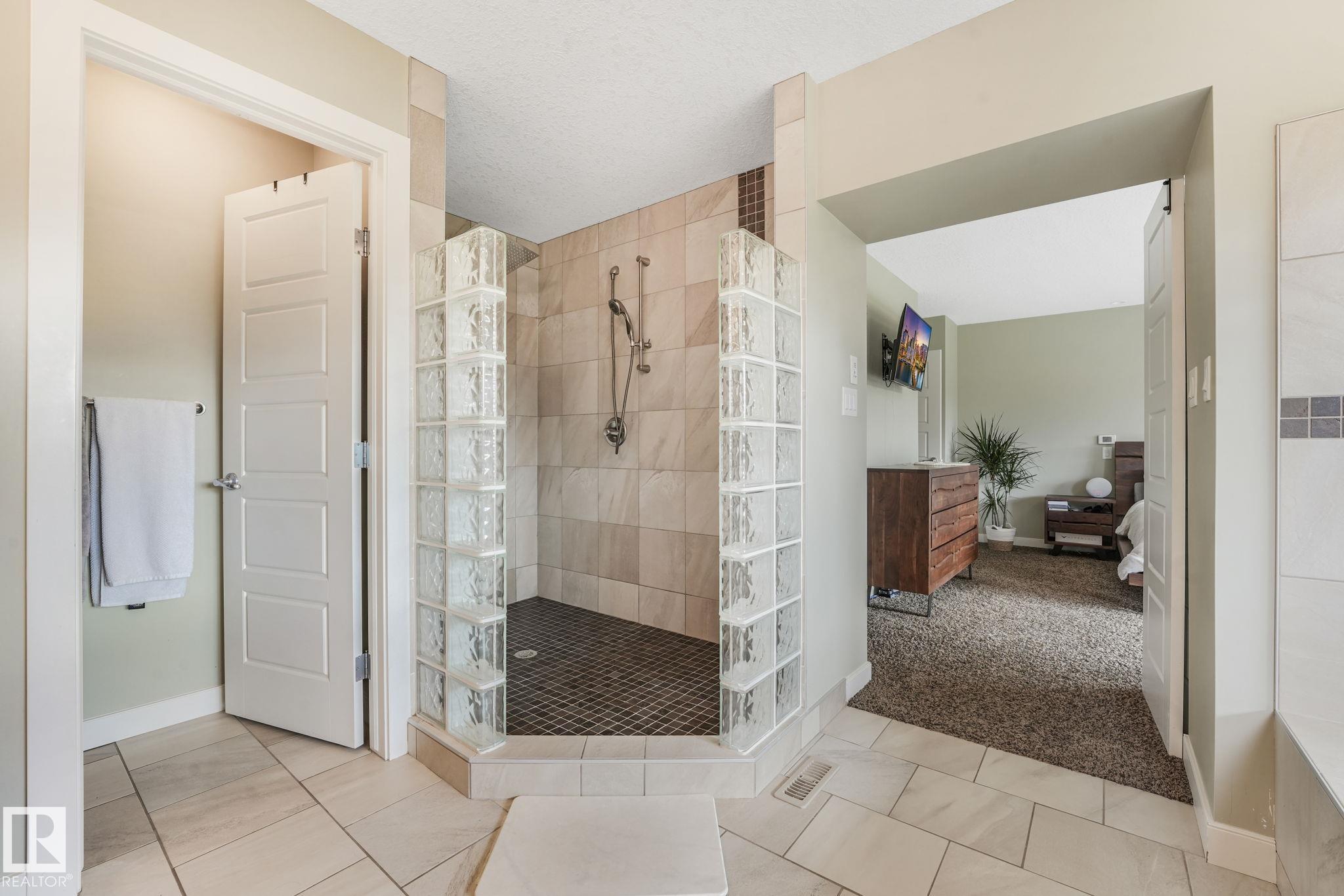 Photo 48 at 2441 Bowen Wynd SW, Blackmud Creek, Edmonton