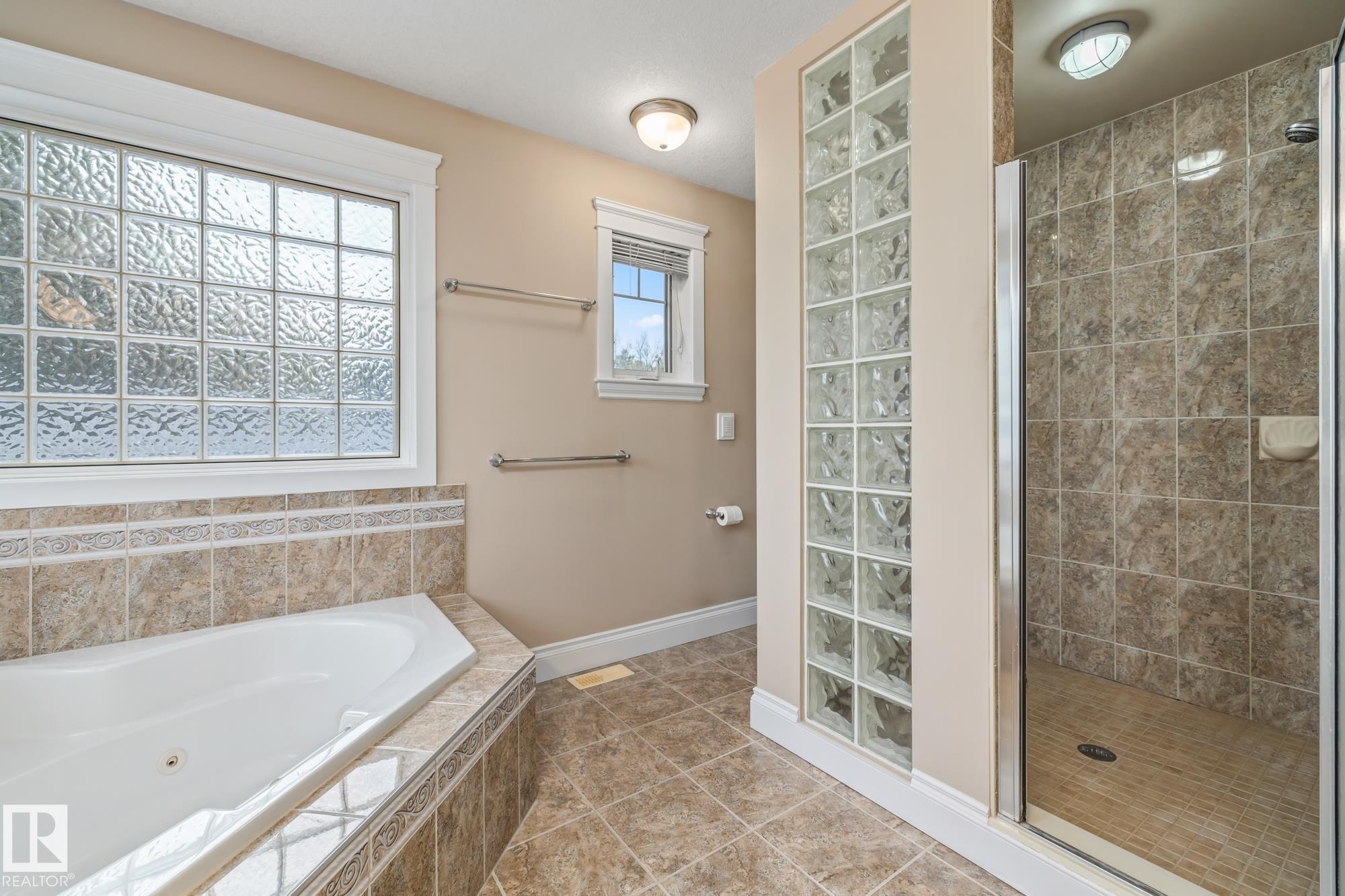 Photo 38 at 9319 93 Street NW, Bonnie Doon, Edmonton