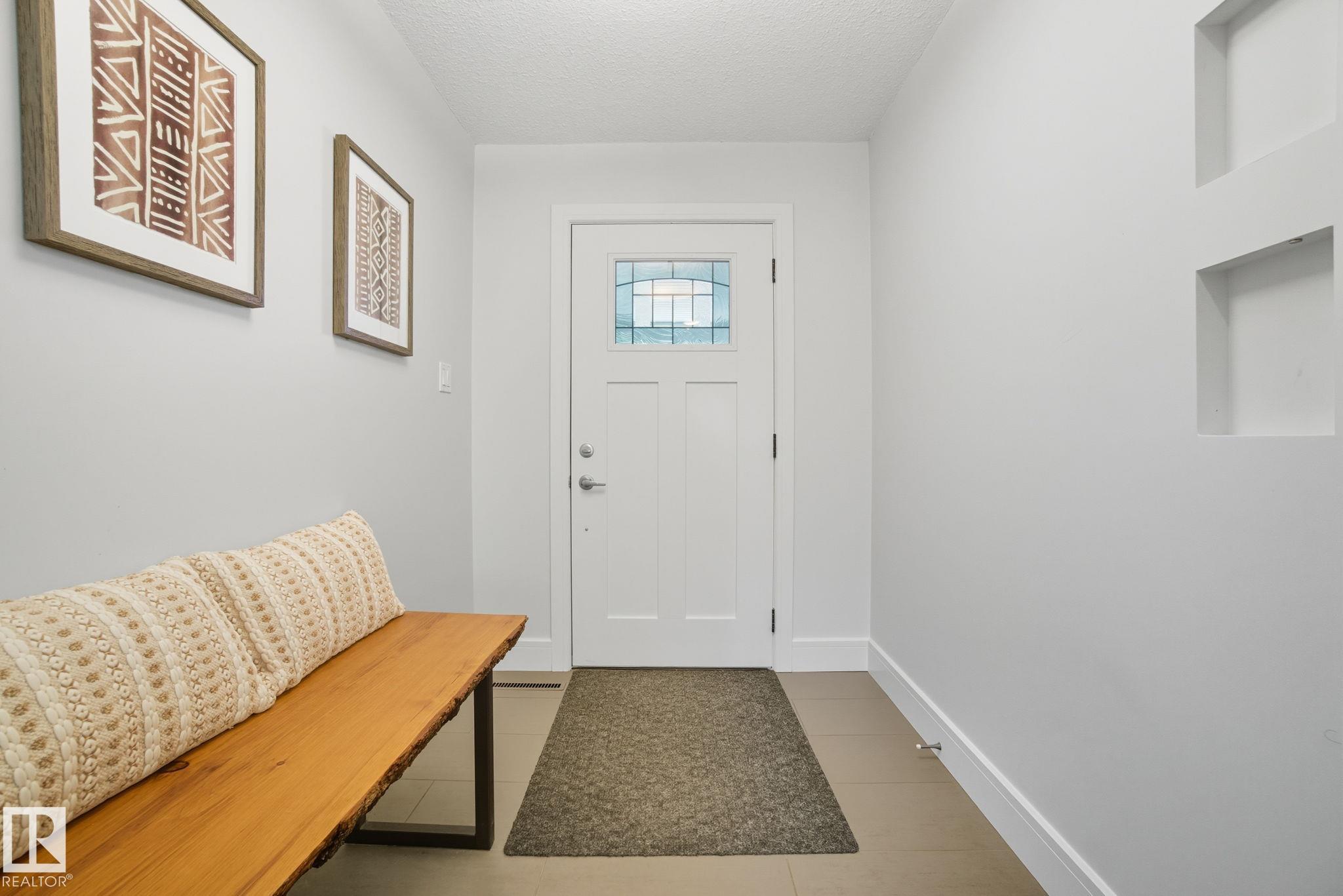 Photo 4 at 12436 Lansdowne Drive NW, Lansdowne, Edmonton