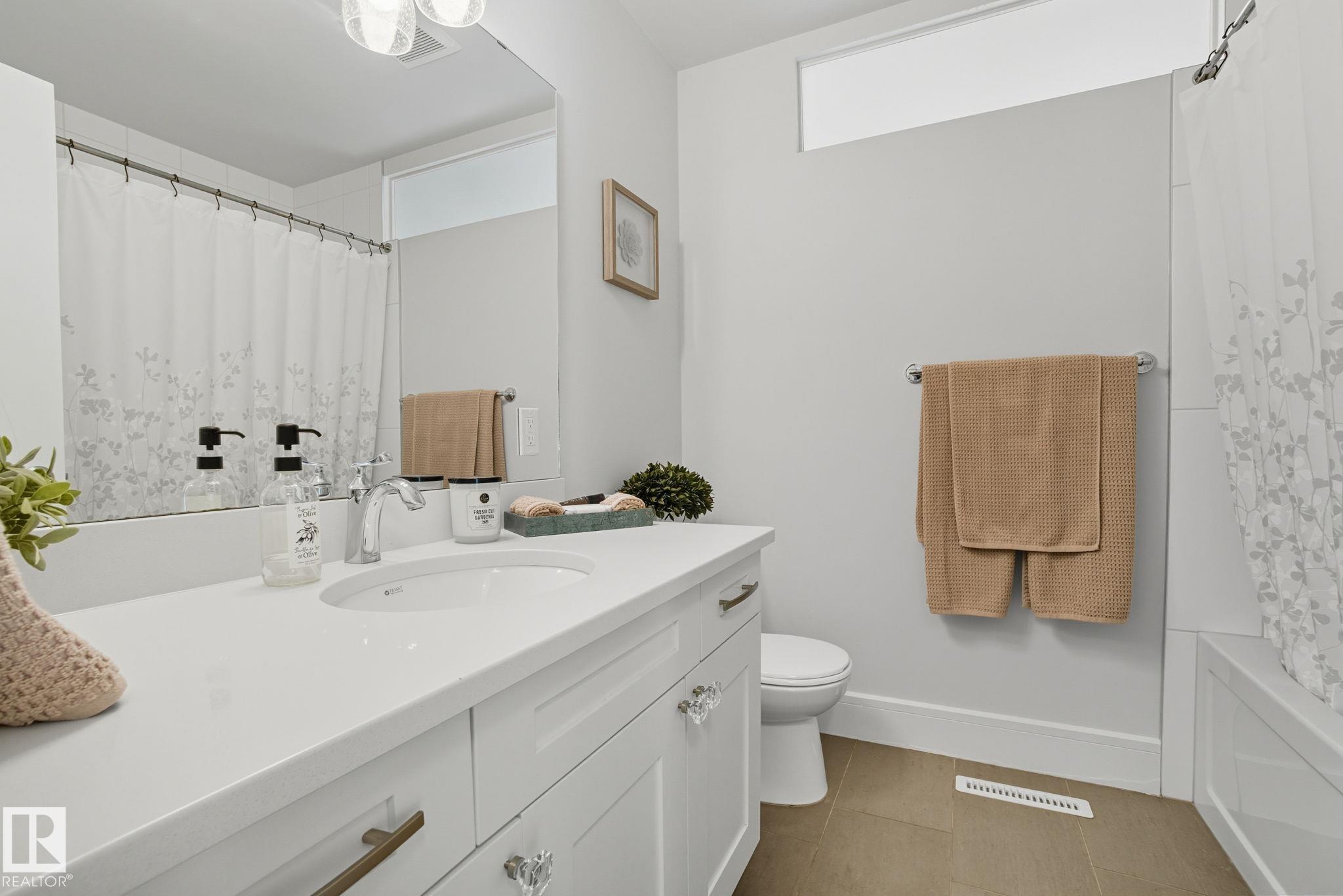 Photo 32 at 12436 Lansdowne Drive NW, Lansdowne, Edmonton