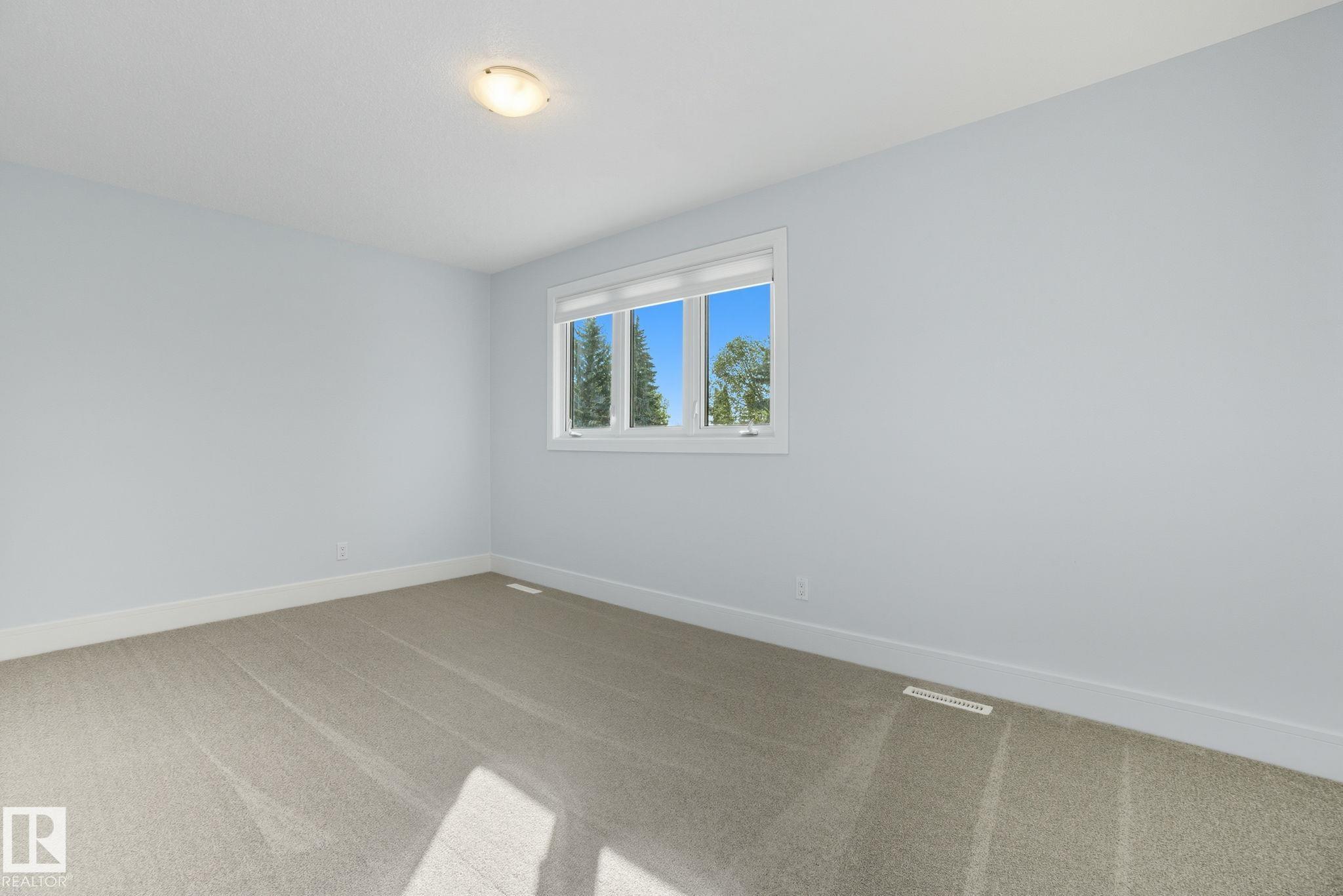 Photo 33 at 12436 Lansdowne Drive NW, Lansdowne, Edmonton