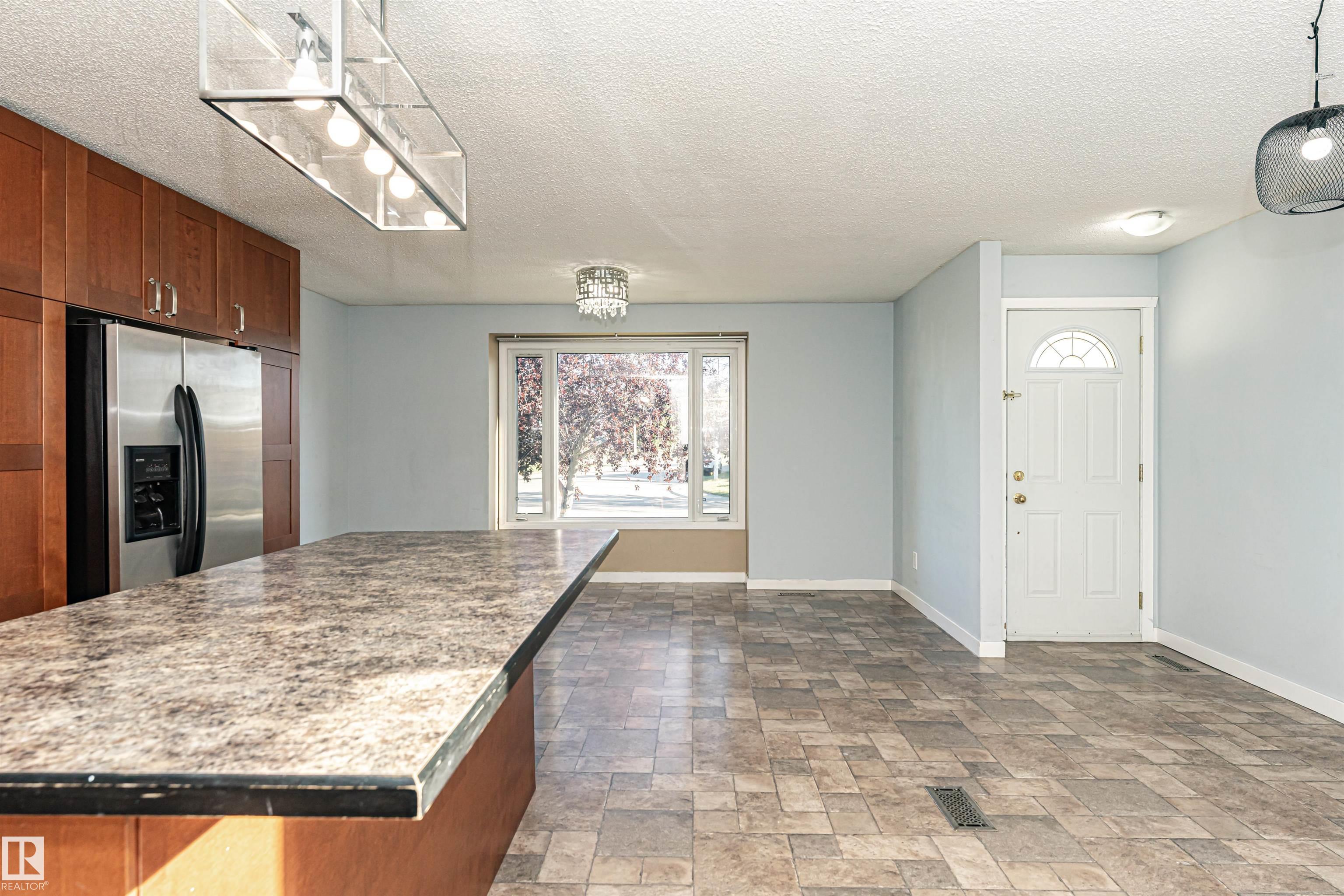 Photo 12 at 9009 102 Avenue, Morinville