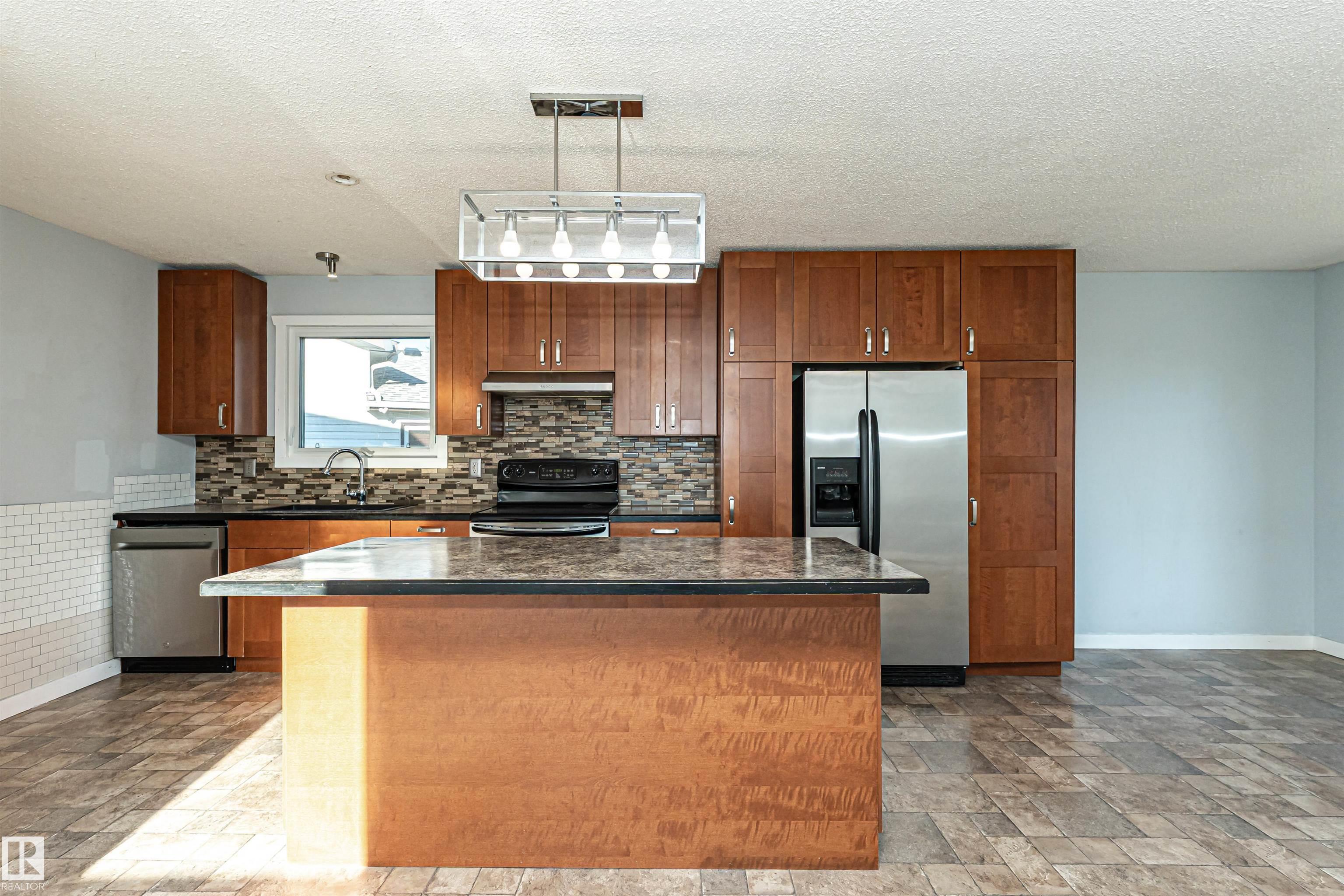 Photo 14 at 9009 102 Avenue, Morinville