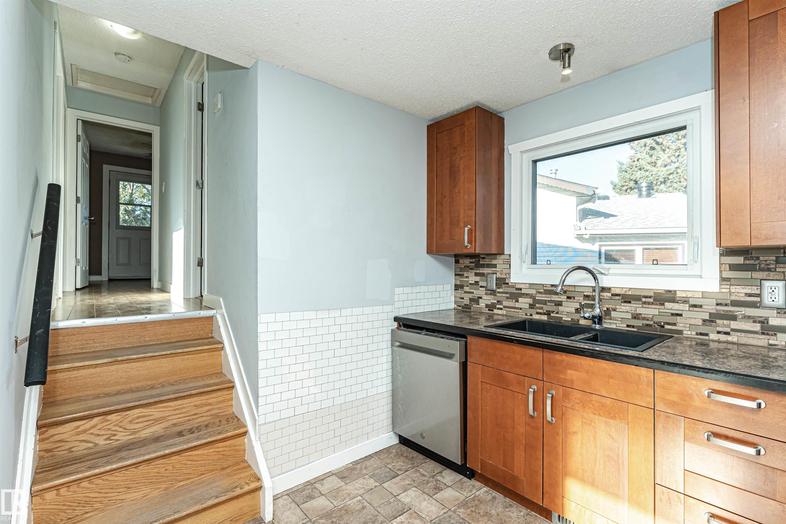 Photo 20 at 9009 102 Avenue, Morinville