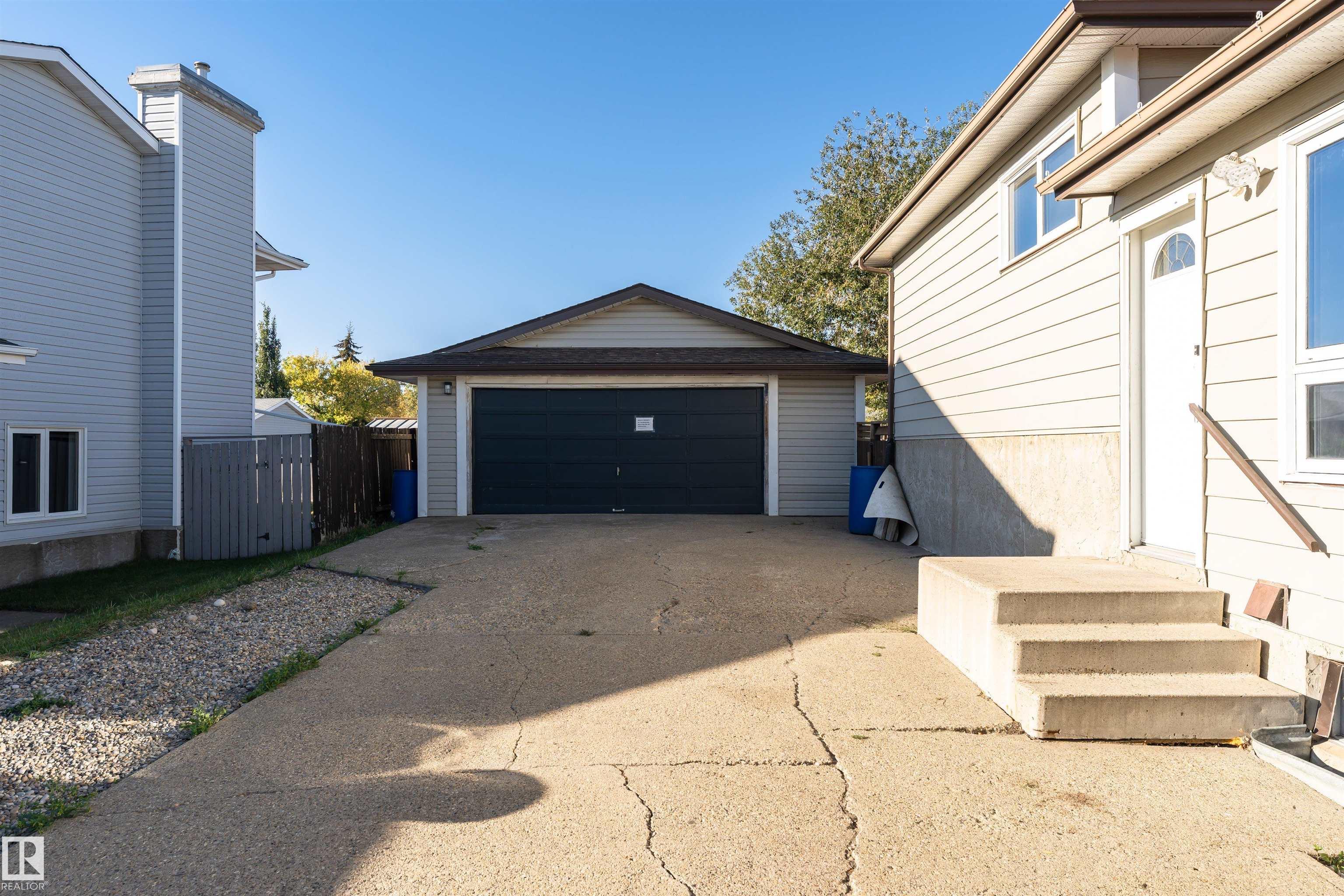 Photo 44 at 9009 102 Avenue, Morinville