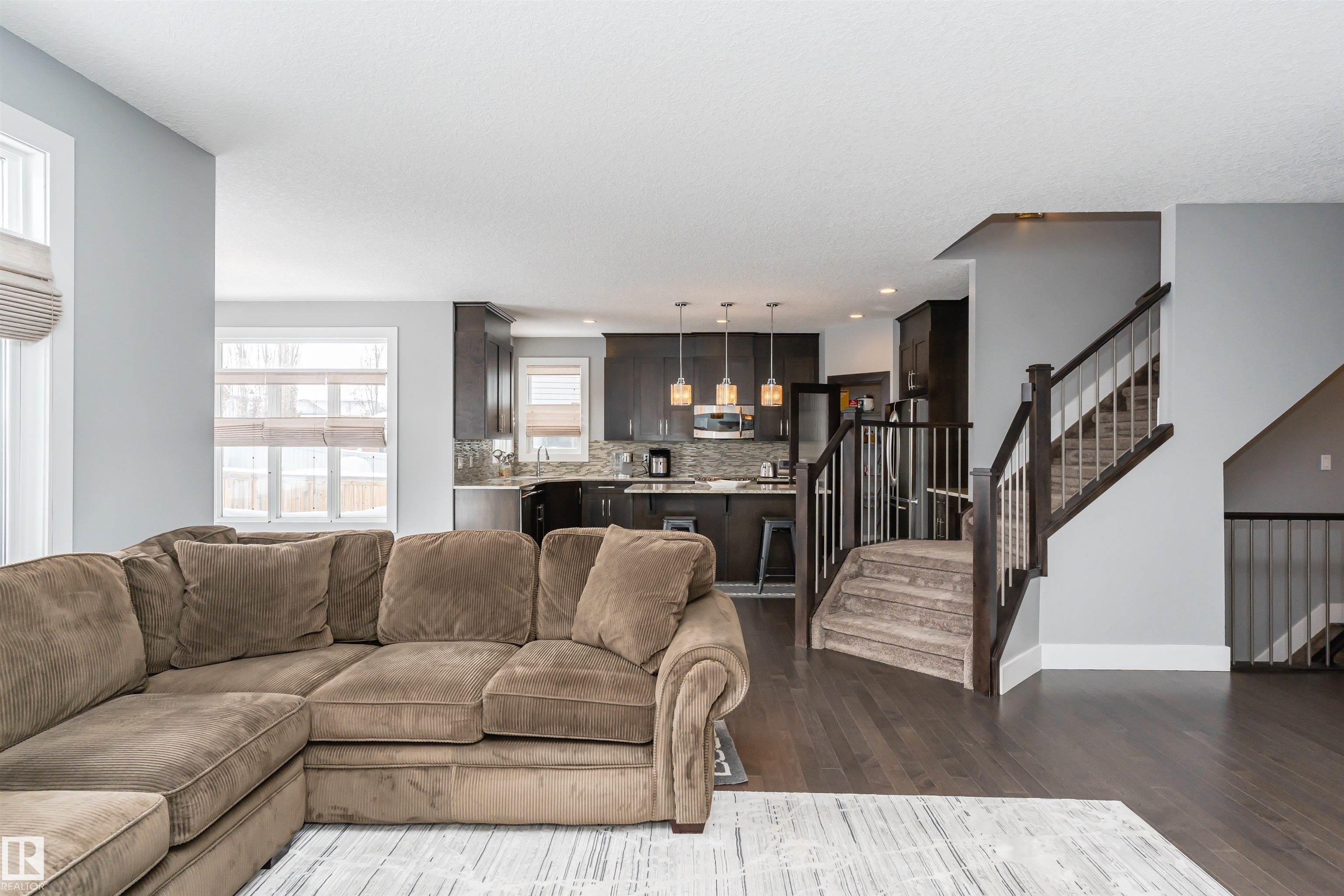 Photo 13 at 837 Hodgins Road NW, The Hamptons, Edmonton
