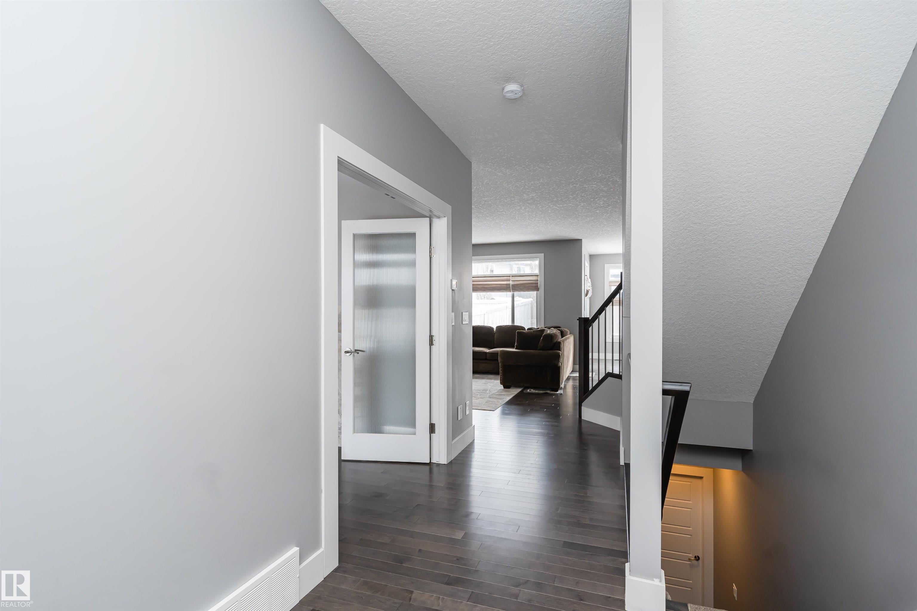 Photo 5 at 837 Hodgins Road NW, The Hamptons, Edmonton