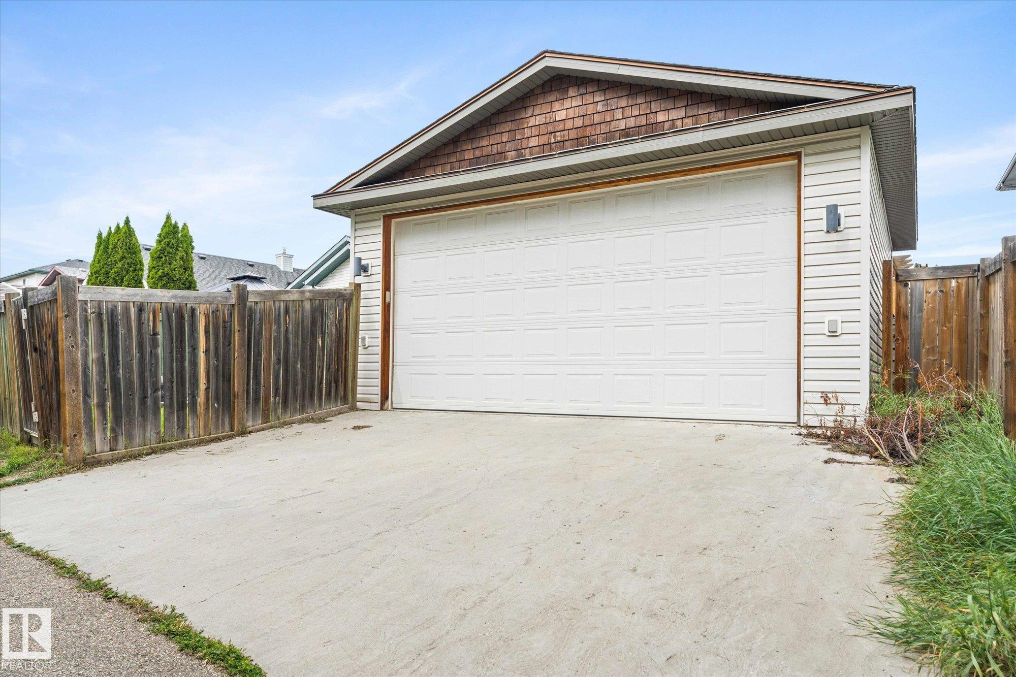 Photo 47 at 89 Landsdowne Drive, Lakewood, Spruce Grove