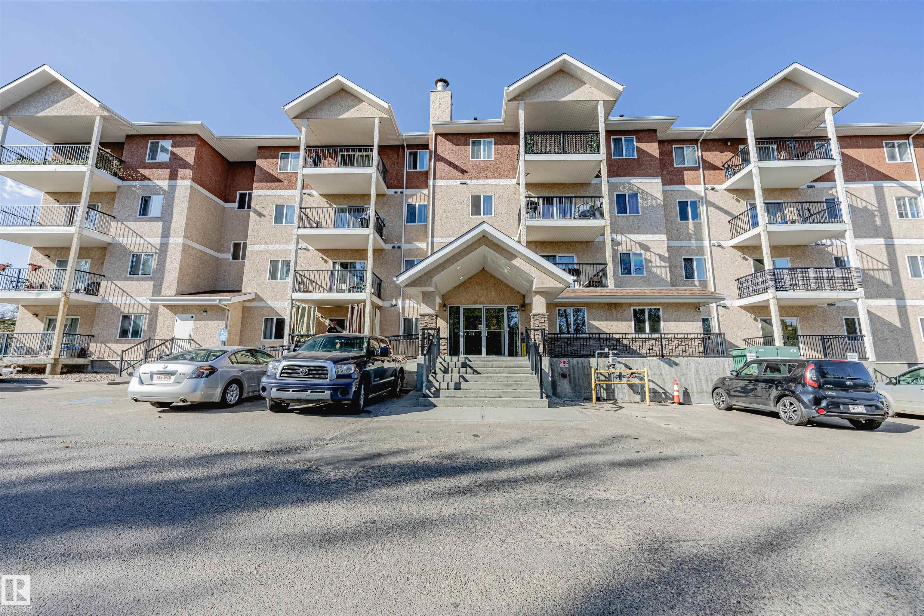 111 - 4903 47 Avenue, Old Town, Stony Plain 