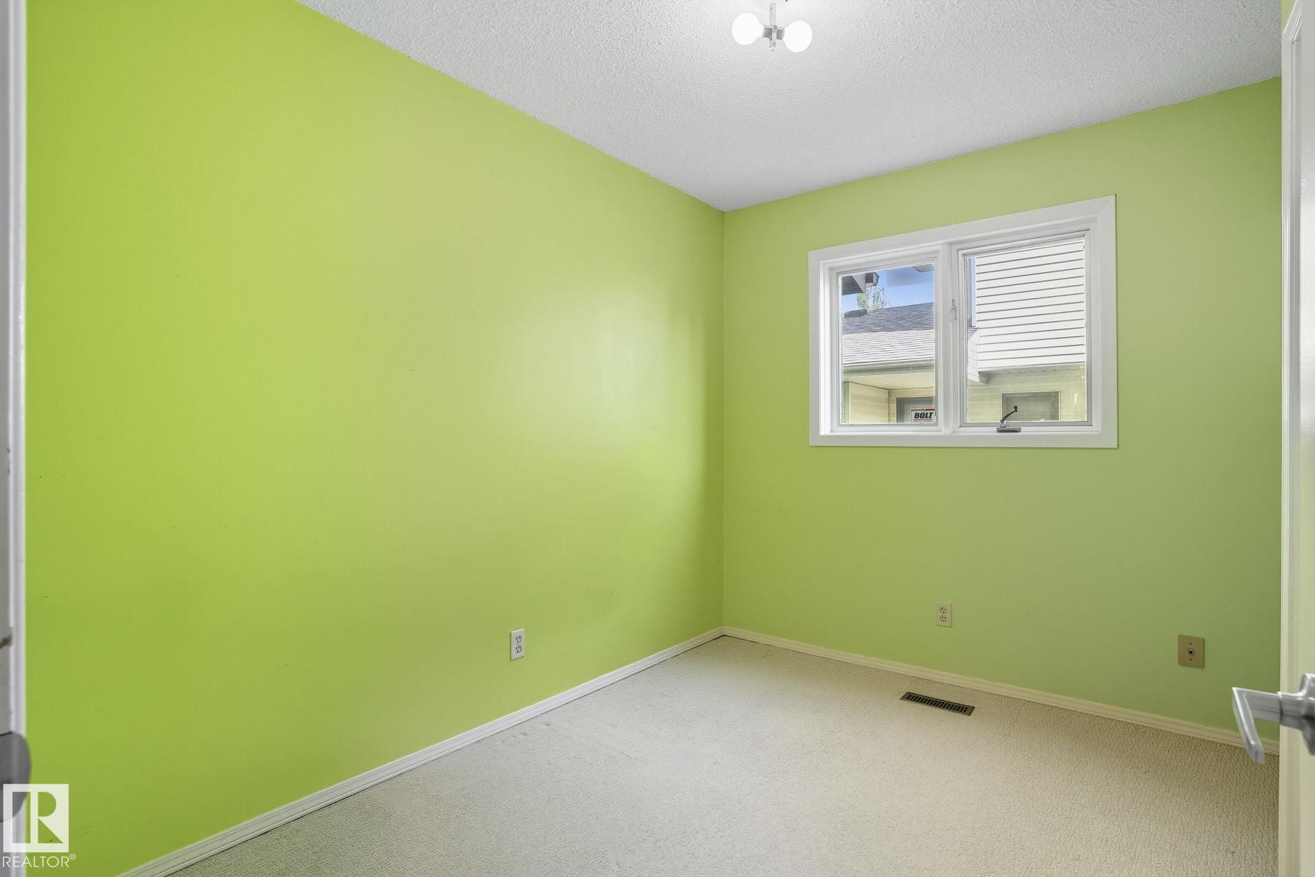 Photo 17 at 7 Pembina Place, Pineview, St. Albert