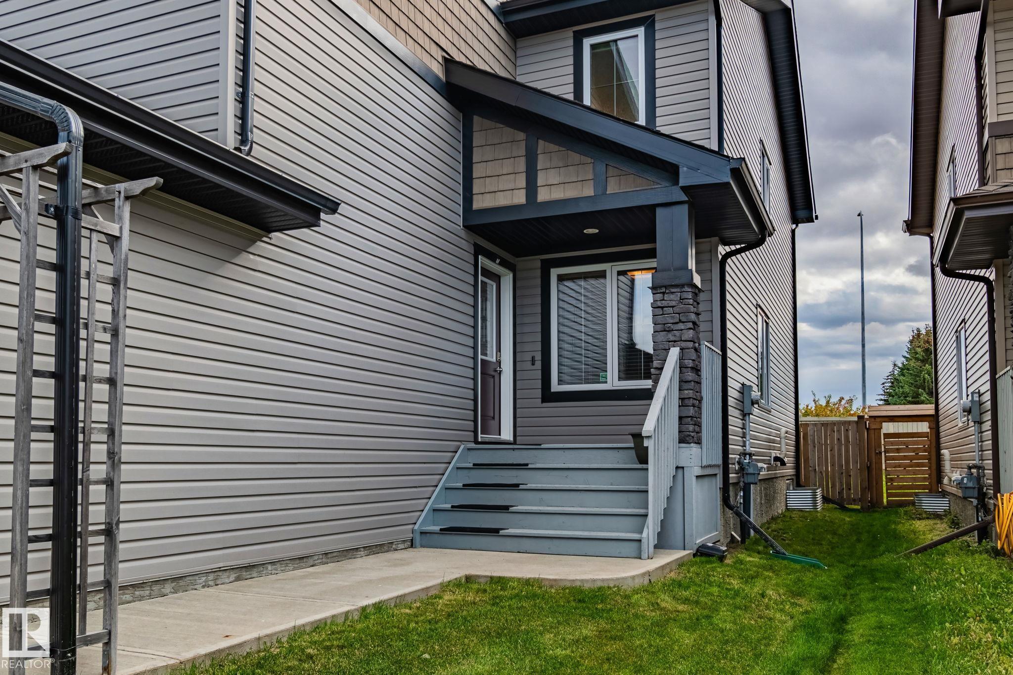 Photo 2 at 7159 Cardinal Way SW, Chappelle Area, Edmonton