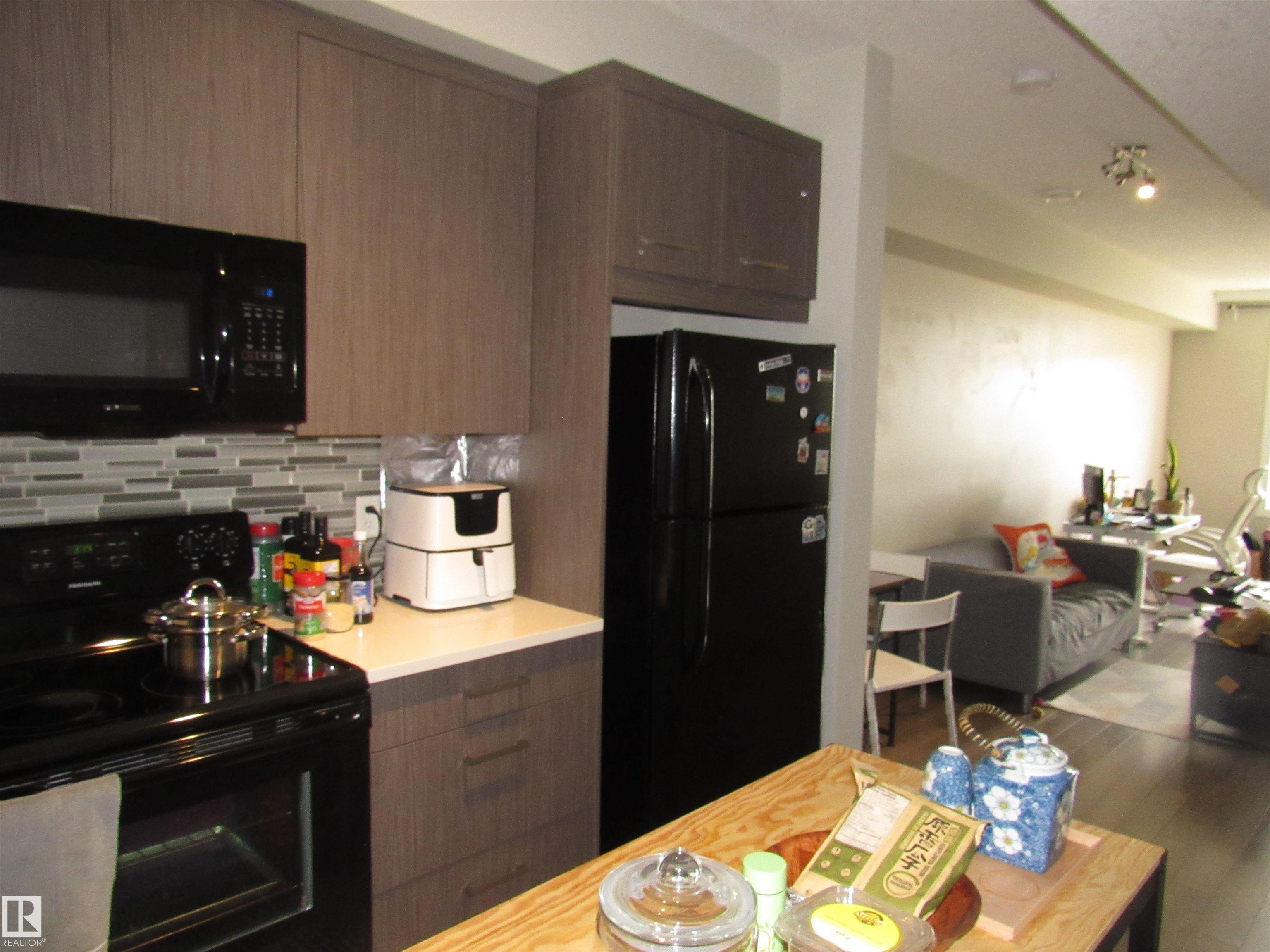 Photo 14 at 90 - 2560 Pegasus Boulevard NW, Griesbach, Edmonton