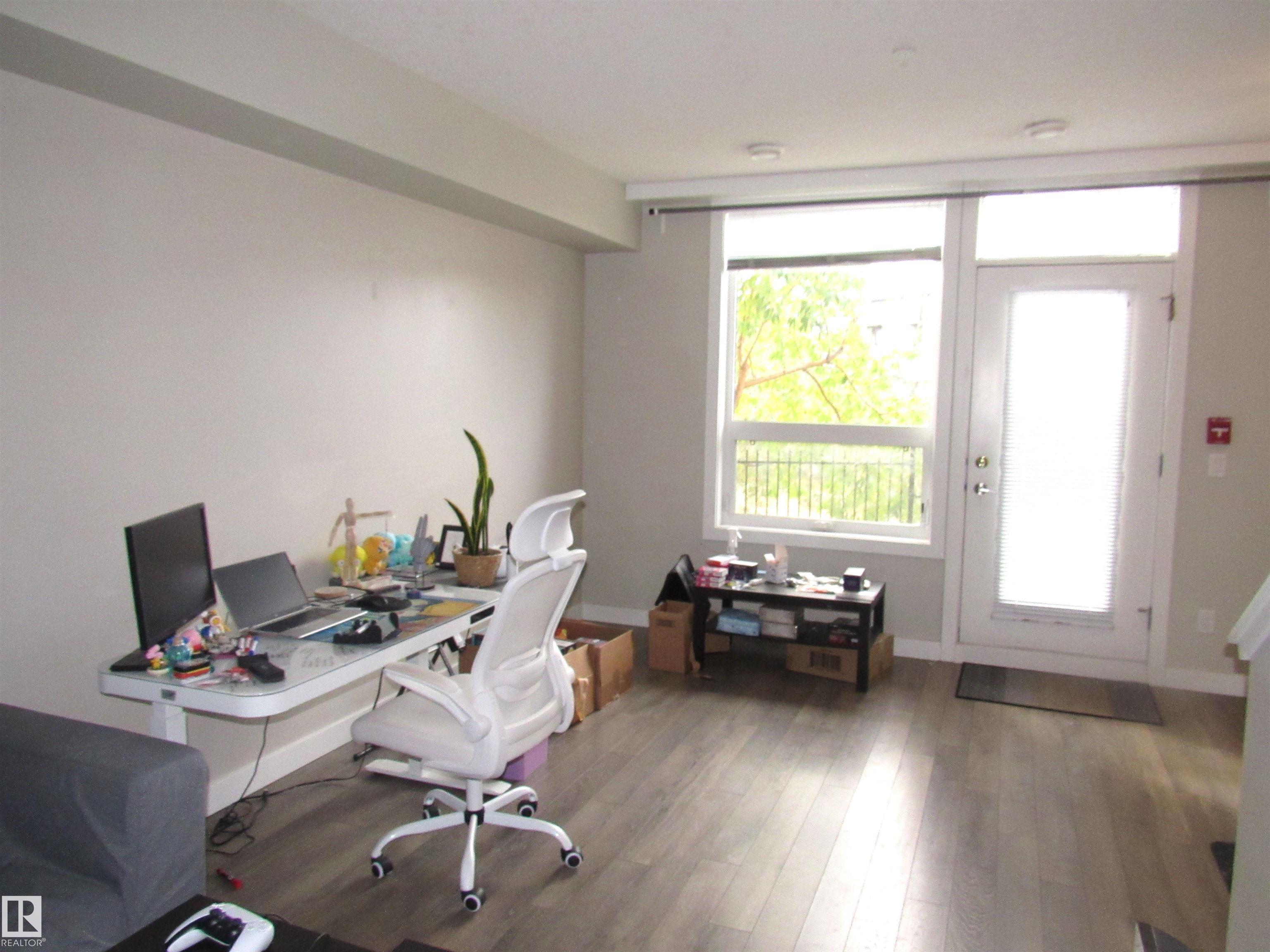 Photo 5 at 90 - 2560 Pegasus Boulevard NW, Griesbach, Edmonton