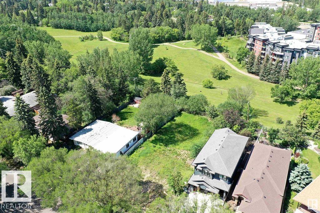 Photo 2 at 10B Grosvenor Boulevard, Grandin, St. Albert