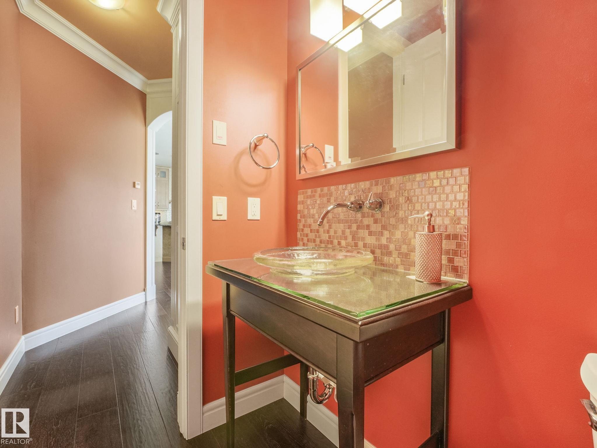 Photo 14 at 2408 Martell Crescent NW, Magrath Heights, Edmonton