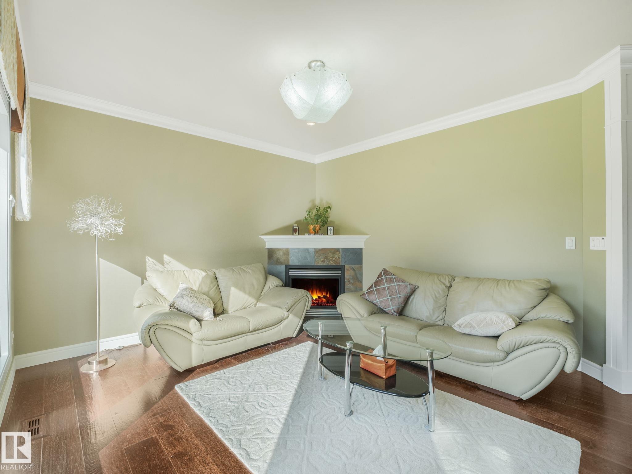 Photo 24 at 2408 Martell Crescent NW, Magrath Heights, Edmonton