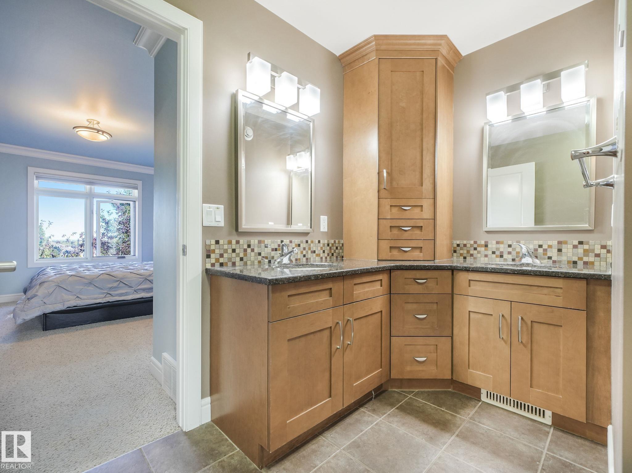 Photo 33 at 2408 Martell Crescent NW, Magrath Heights, Edmonton