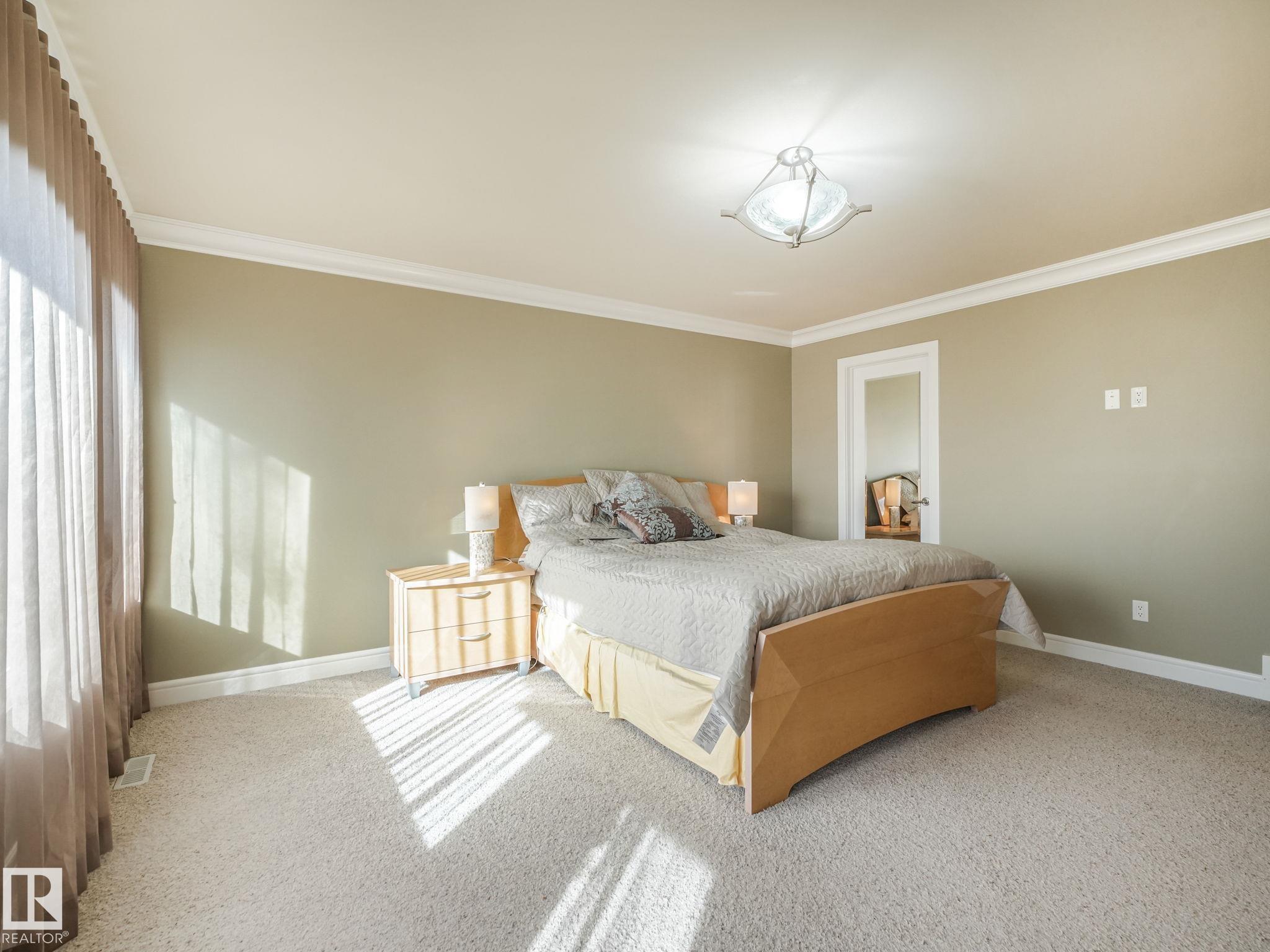 Photo 41 at 2408 Martell Crescent NW, Magrath Heights, Edmonton