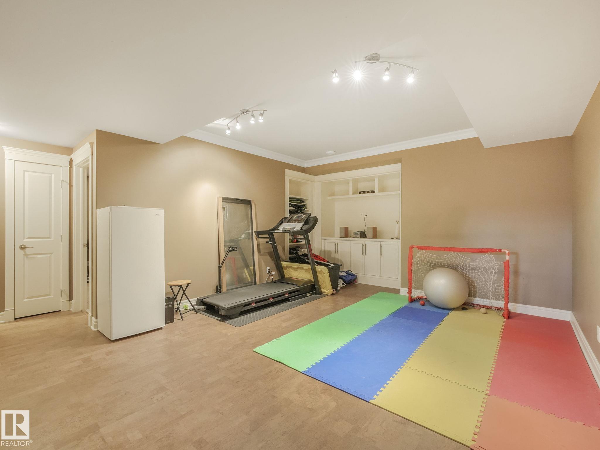 Photo 51 at 2408 Martell Crescent NW, Magrath Heights, Edmonton