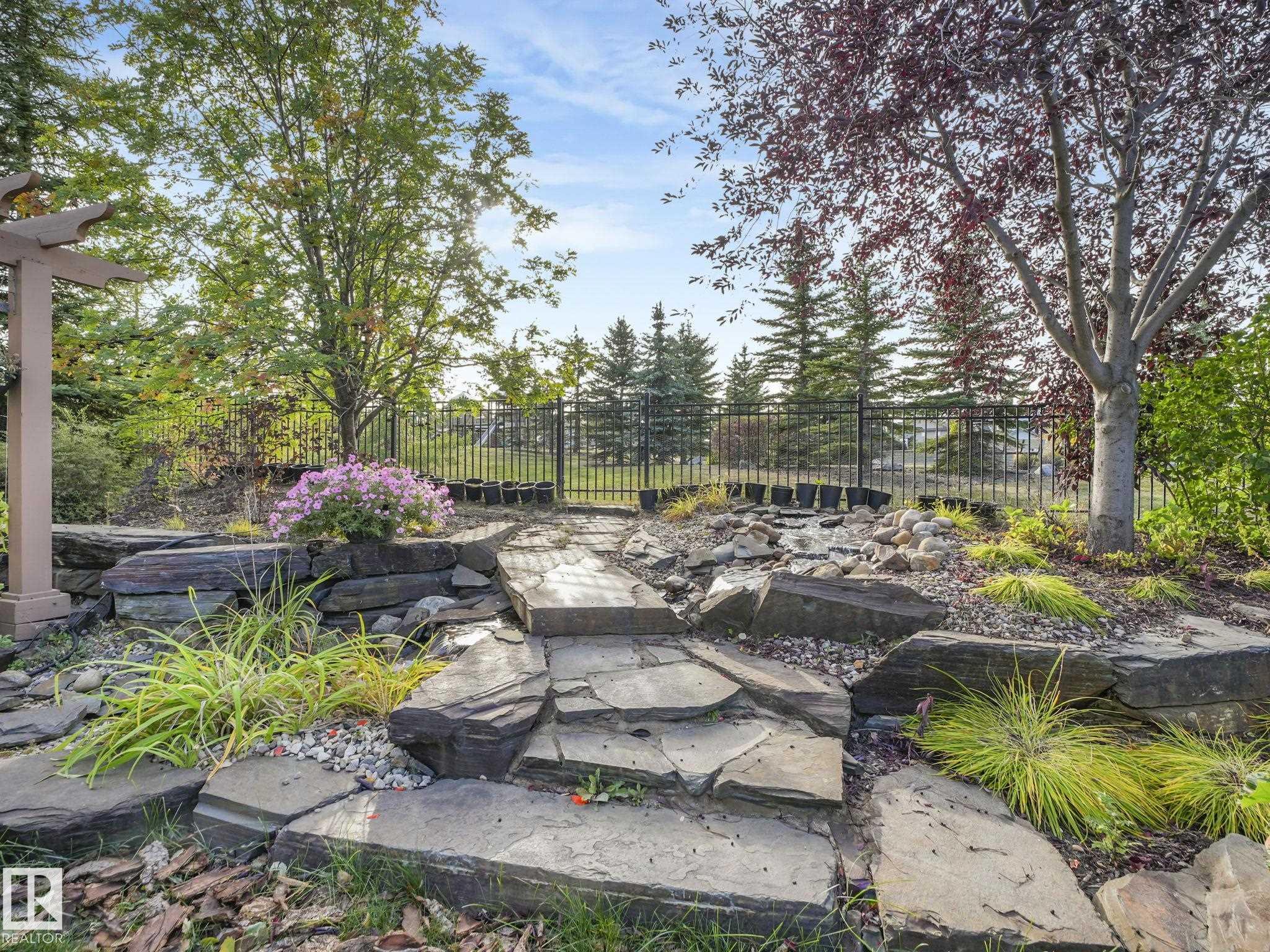 Photo 70 at 2408 Martell Crescent NW, Magrath Heights, Edmonton