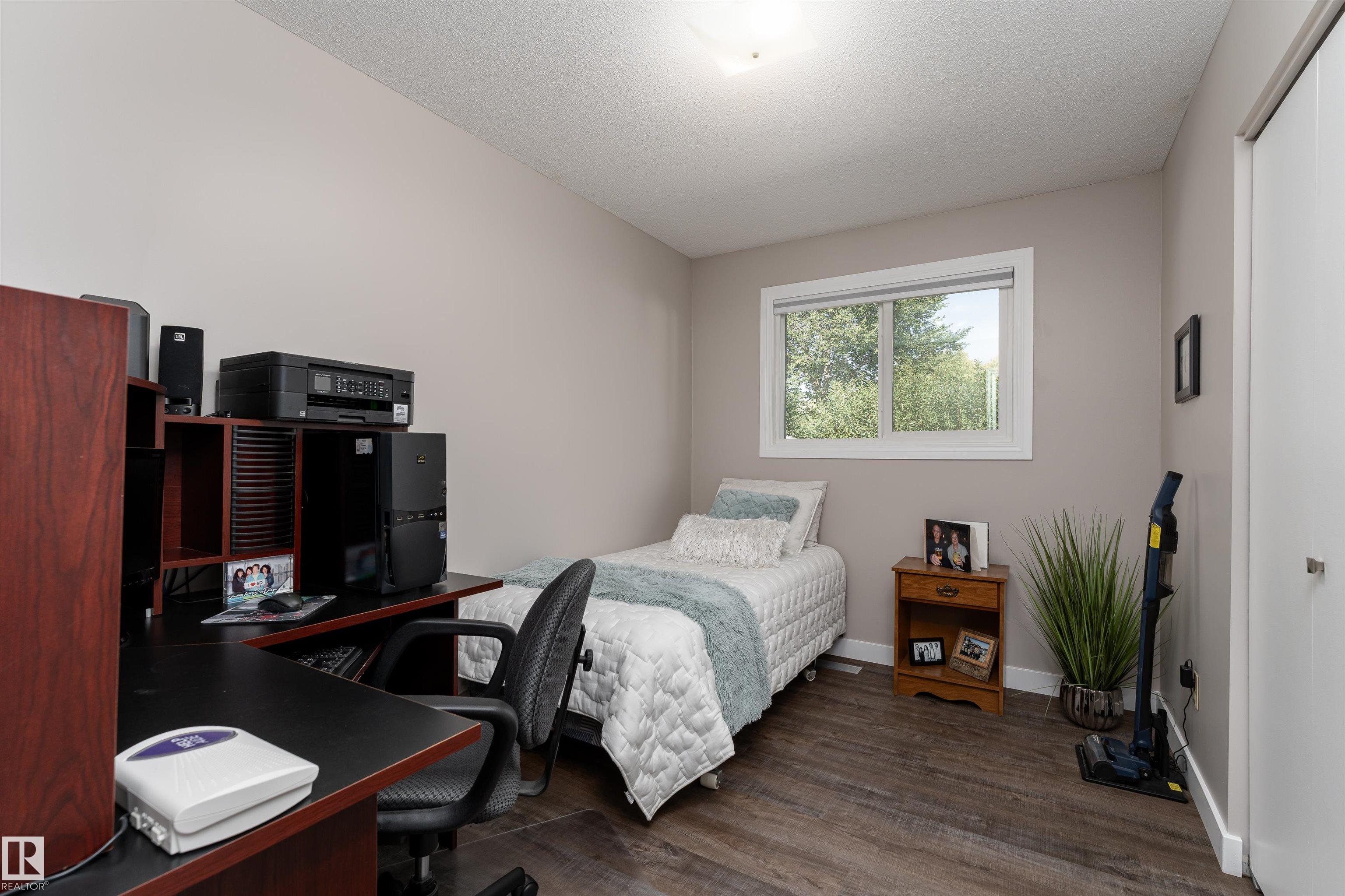 Photo 14 at 1031 Lueders Crescent, Westboro, Sherwood Park