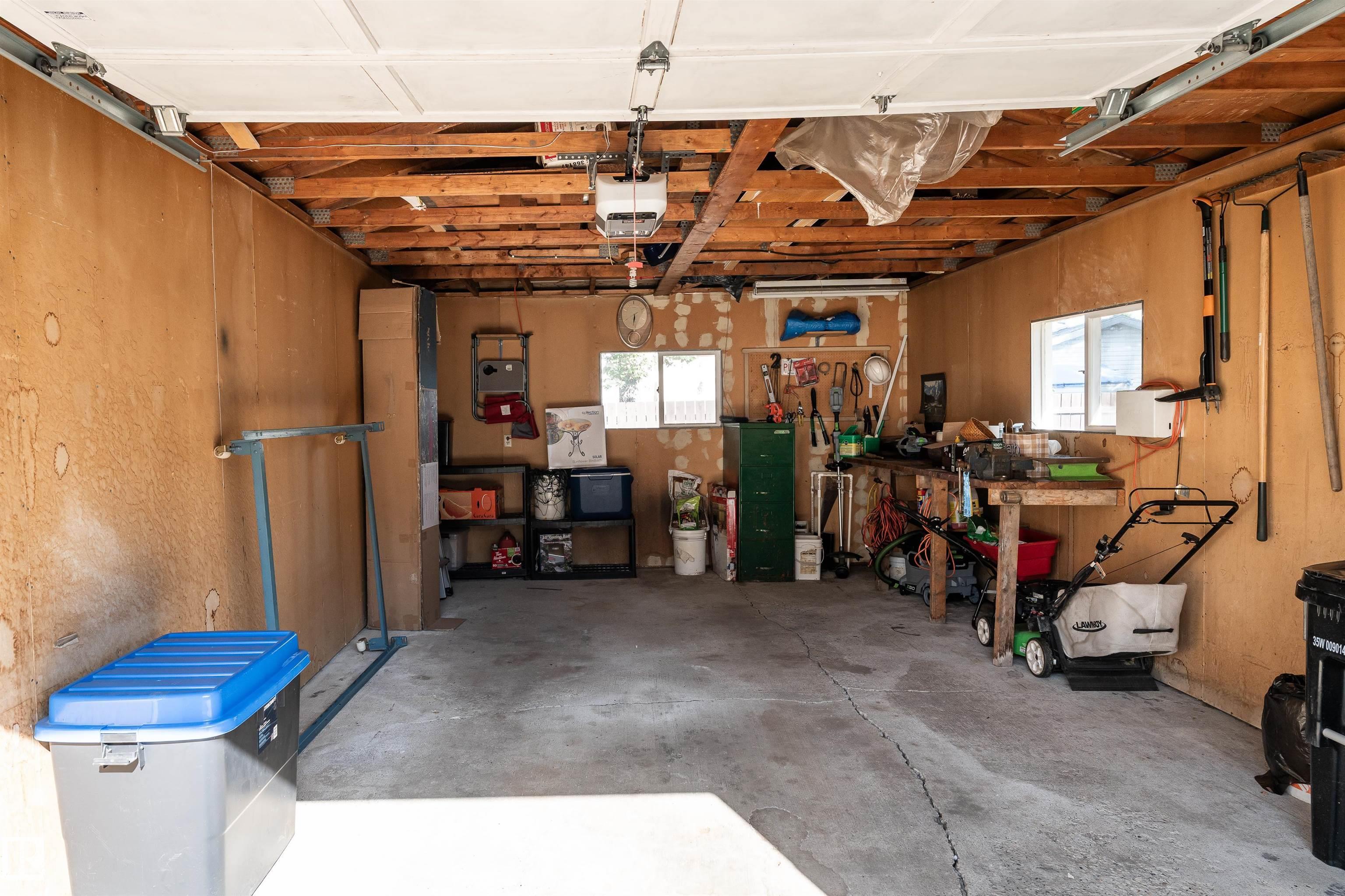 Photo 32 at 1031 Lueders Crescent, Westboro, Sherwood Park