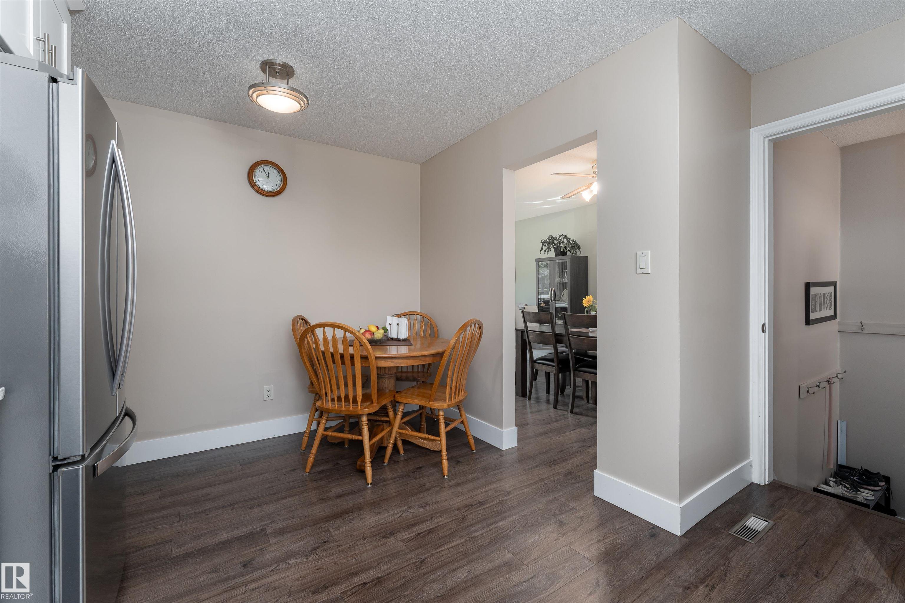 Photo 10 at 1031 Lueders Crescent, Westboro, Sherwood Park