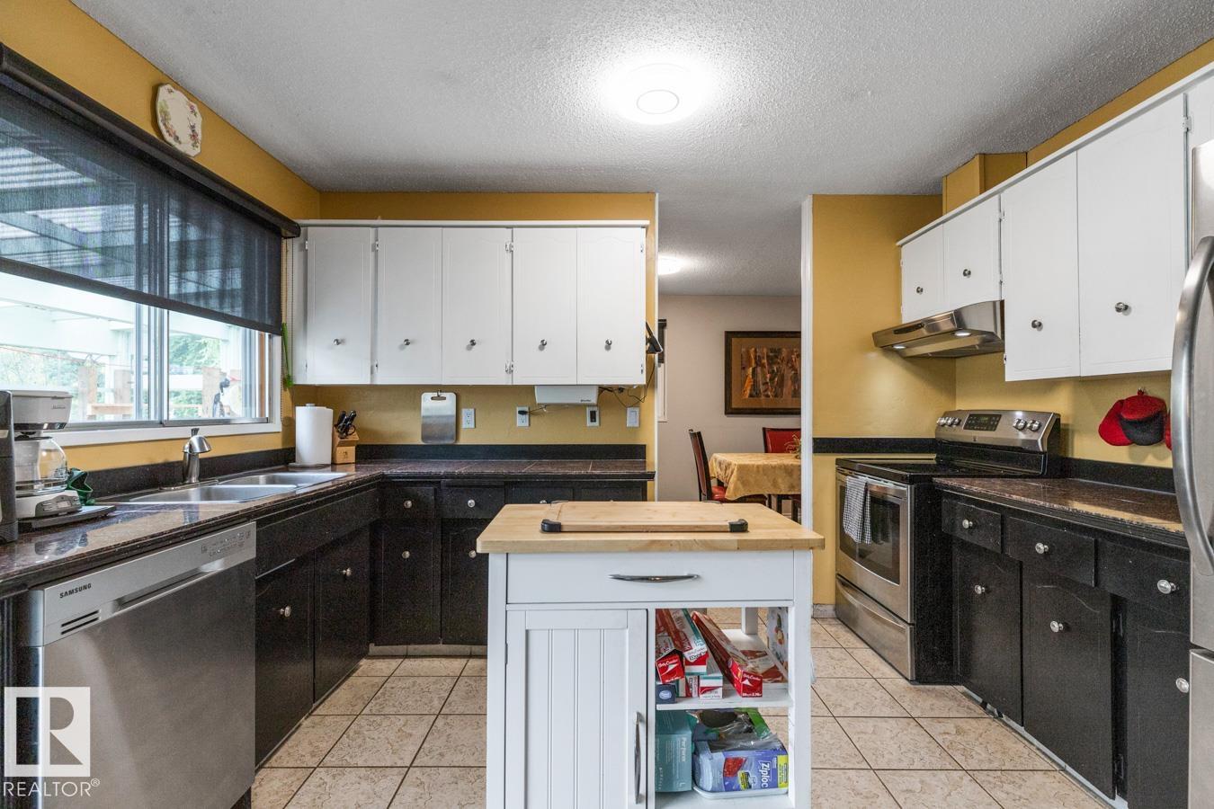 Photo 10 at 115 Glenridge Place, Glen Allan, Sherwood Park