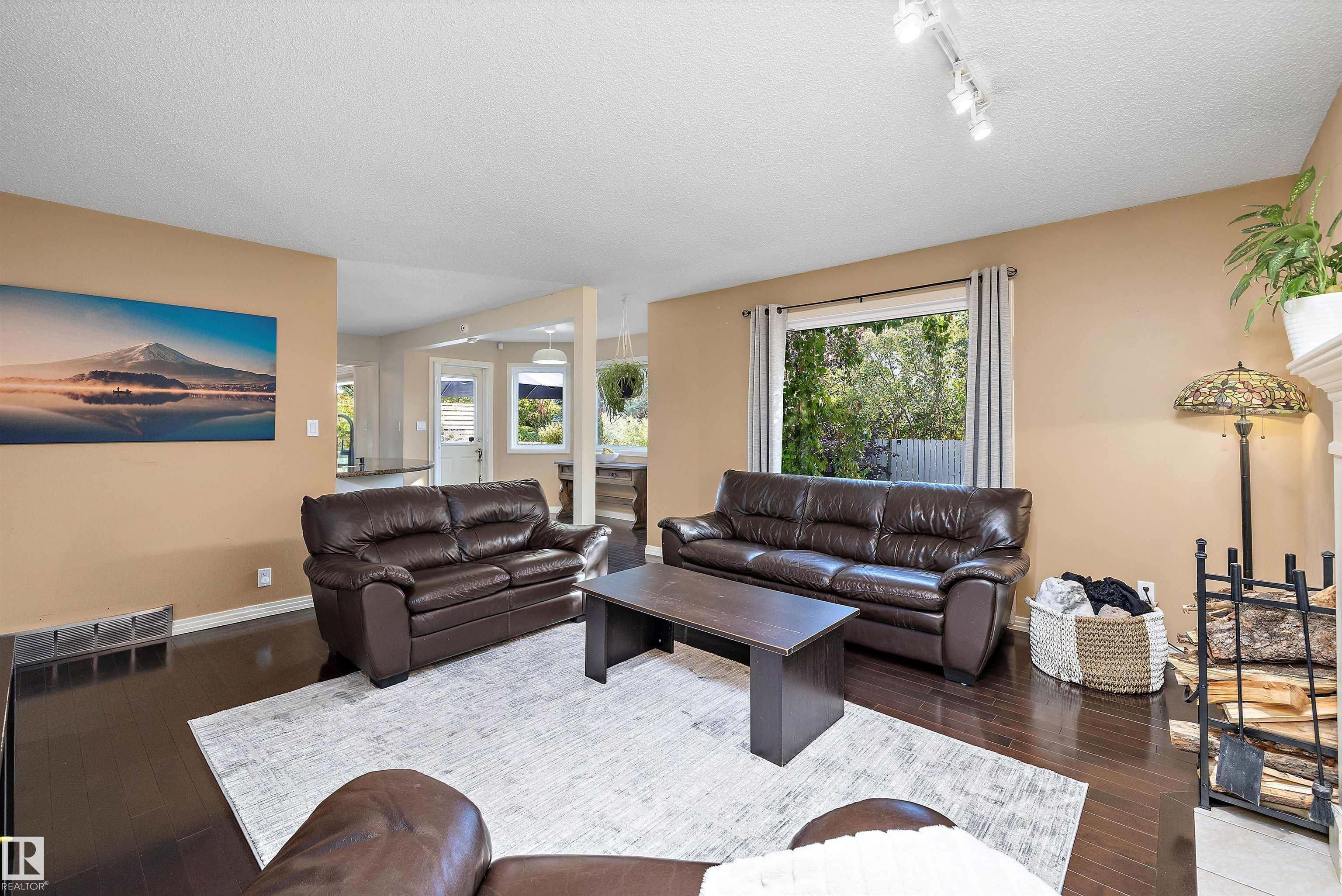 Photo 14 at 10 Delisle Court, Deer Ridge, St. Albert