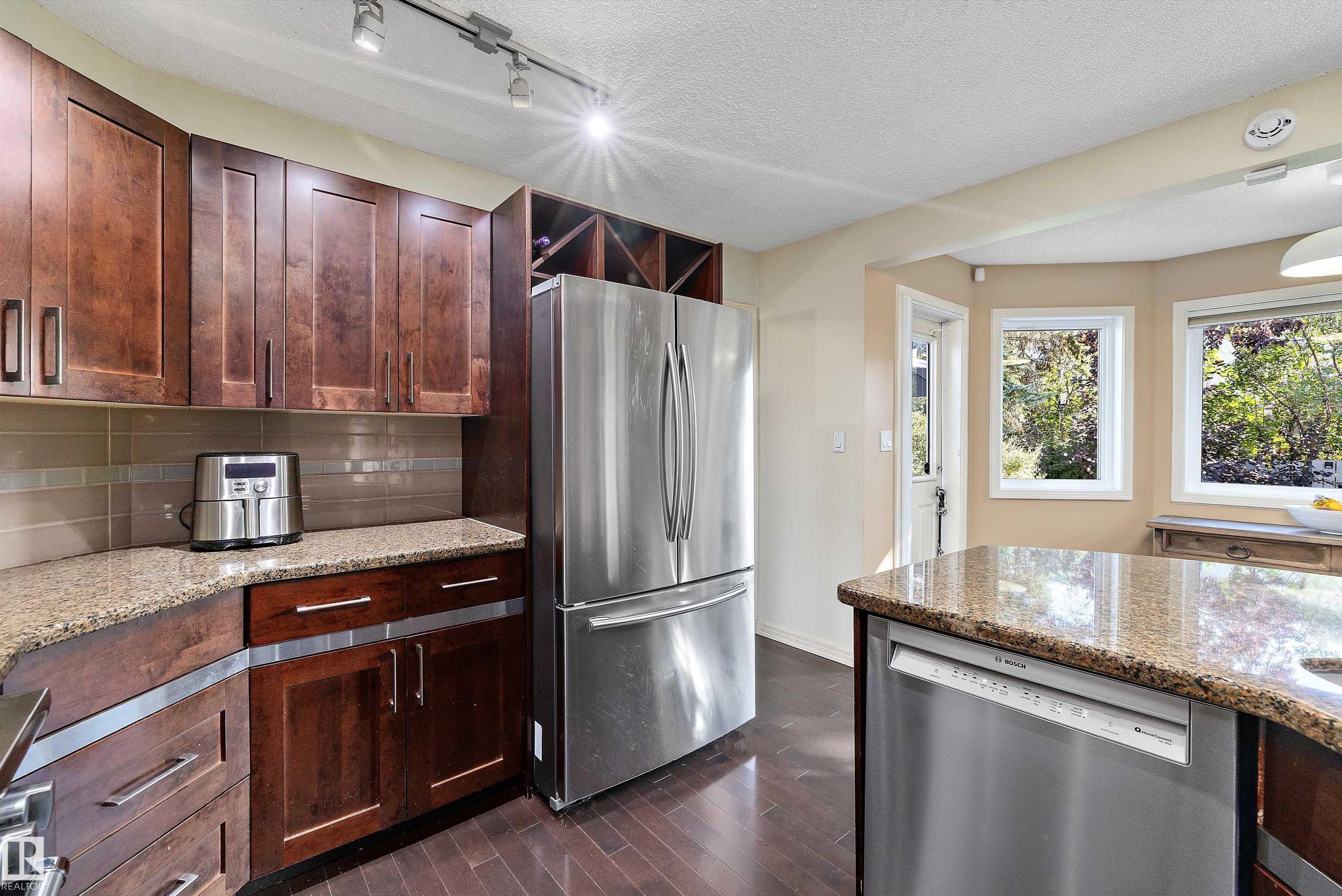Photo 22 at 10 Delisle Court, Deer Ridge, St. Albert