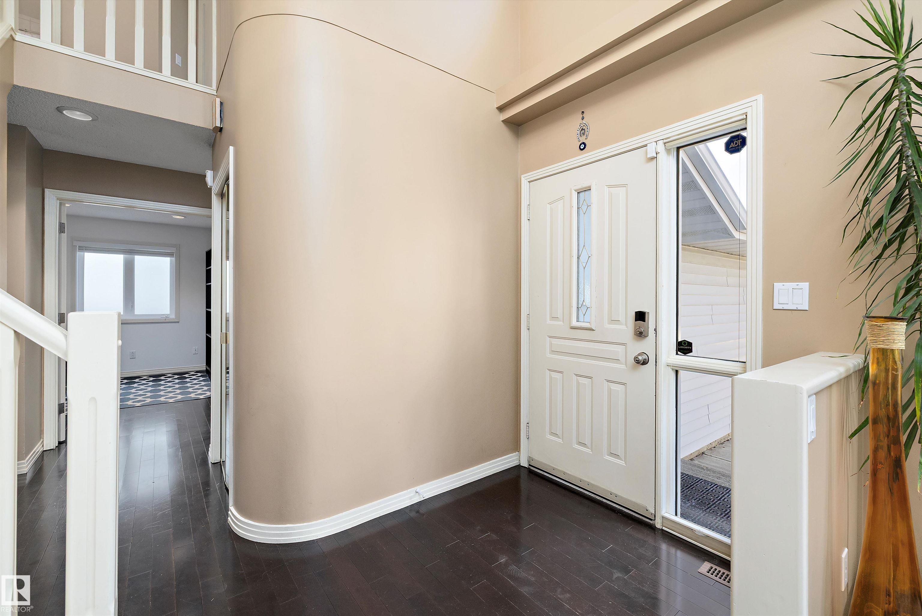 Photo 4 at 10 Delisle Court, Deer Ridge, St. Albert
