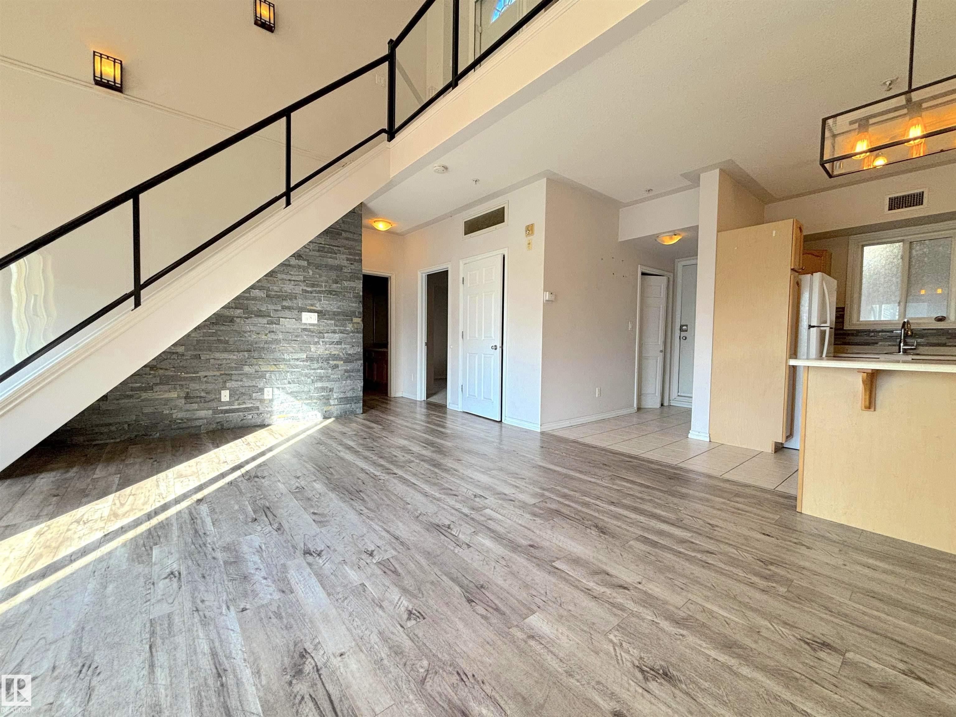 Photo 4 at 510 - 10606 102 Avenue NW, Downtown, Edmonton