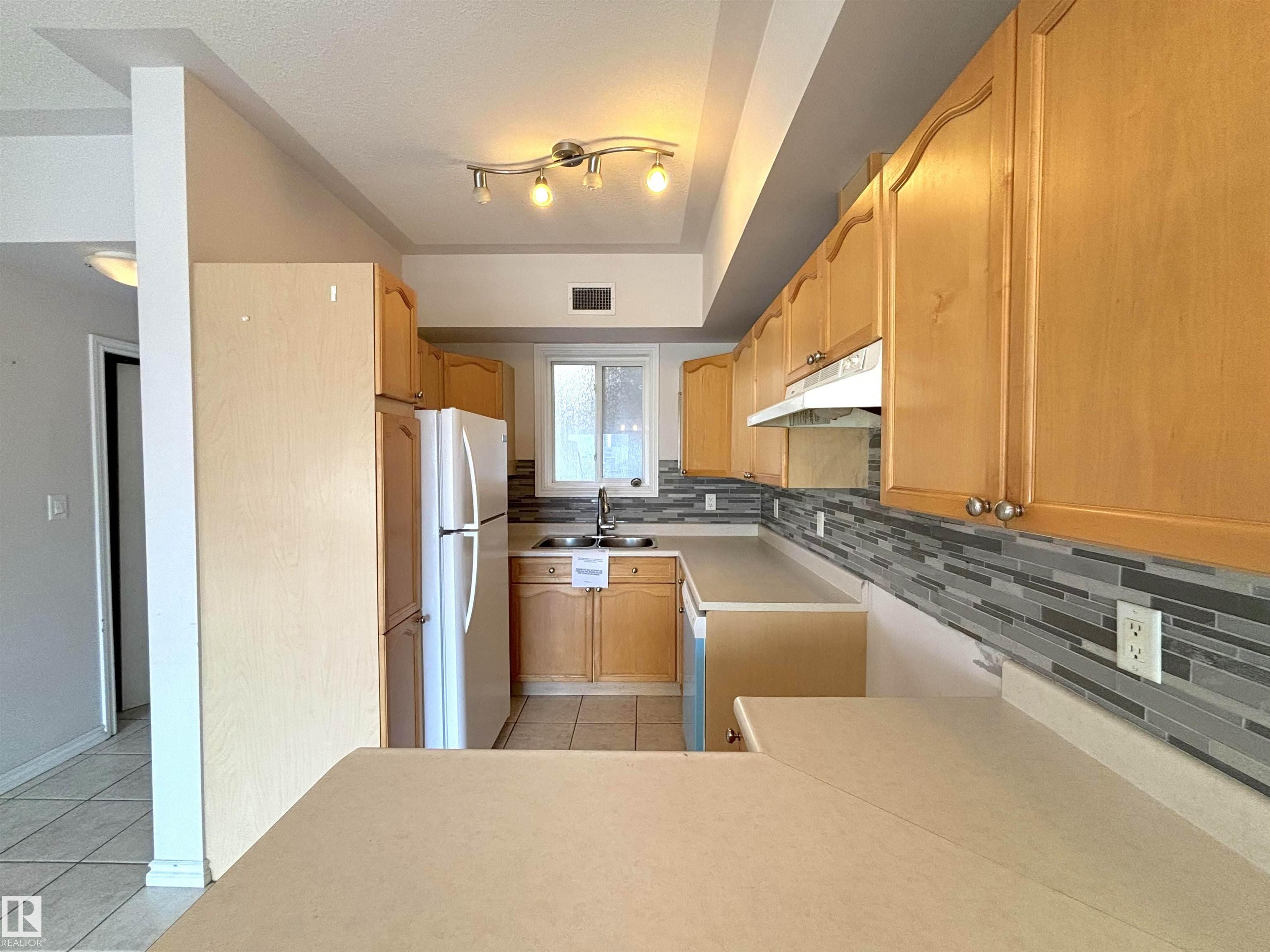 Photo 6 at 510 - 10606 102 Avenue NW, Downtown, Edmonton