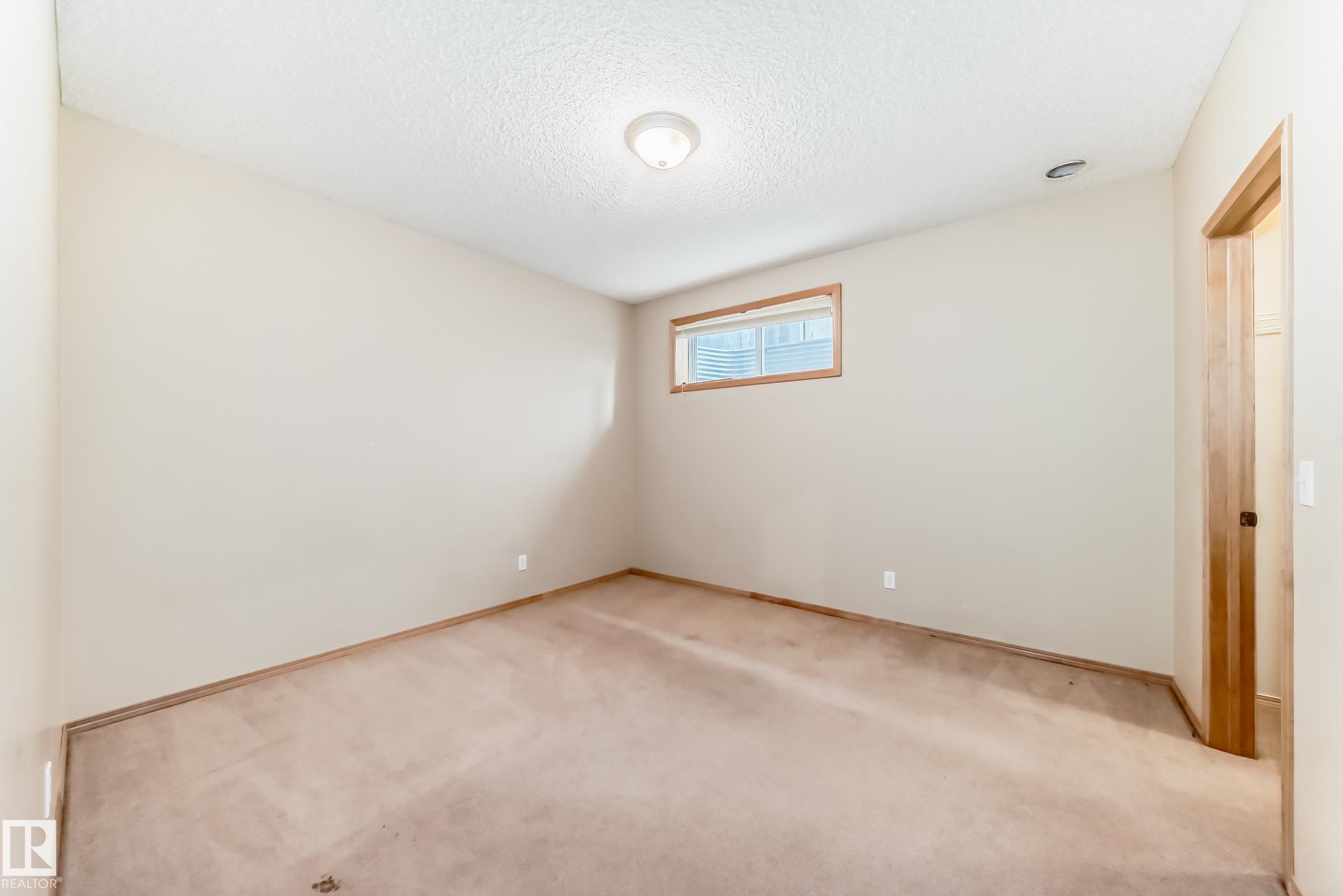 Photo 16 at 10819 178 Avenue NW, Chambery, Edmonton