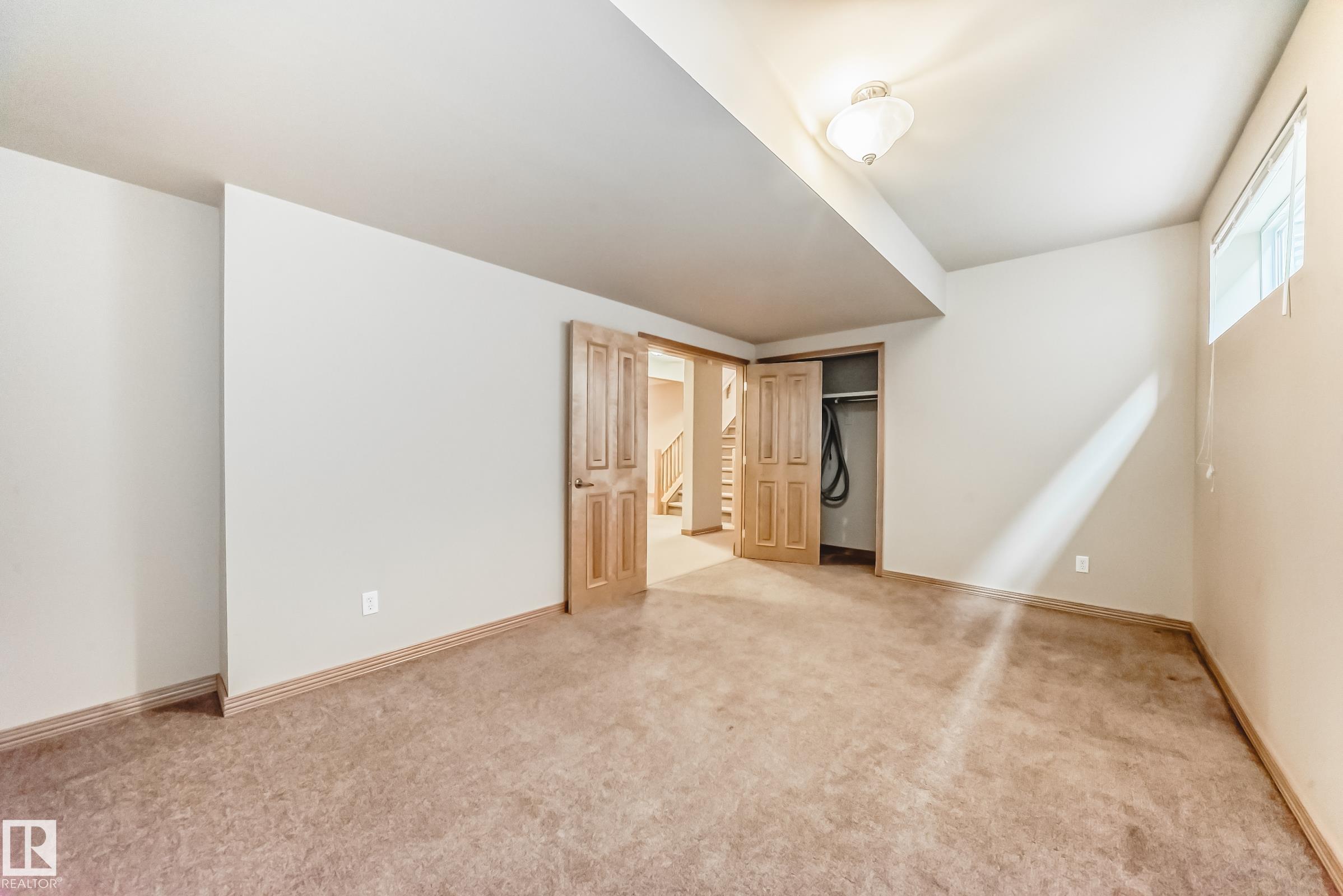 Photo 20 at 10819 178 Avenue NW, Chambery, Edmonton
