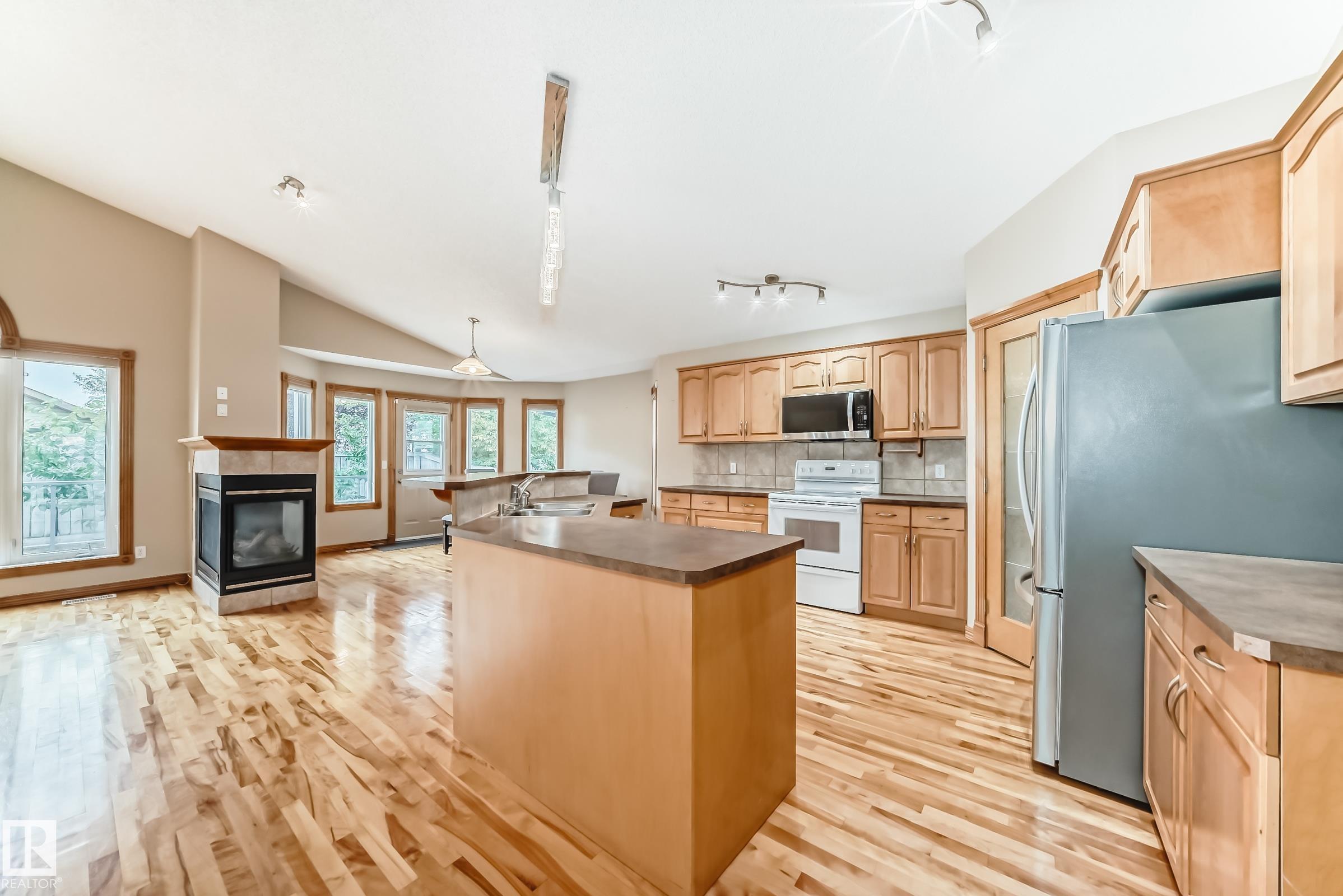 Photo 28 at 10819 178 Avenue NW, Chambery, Edmonton